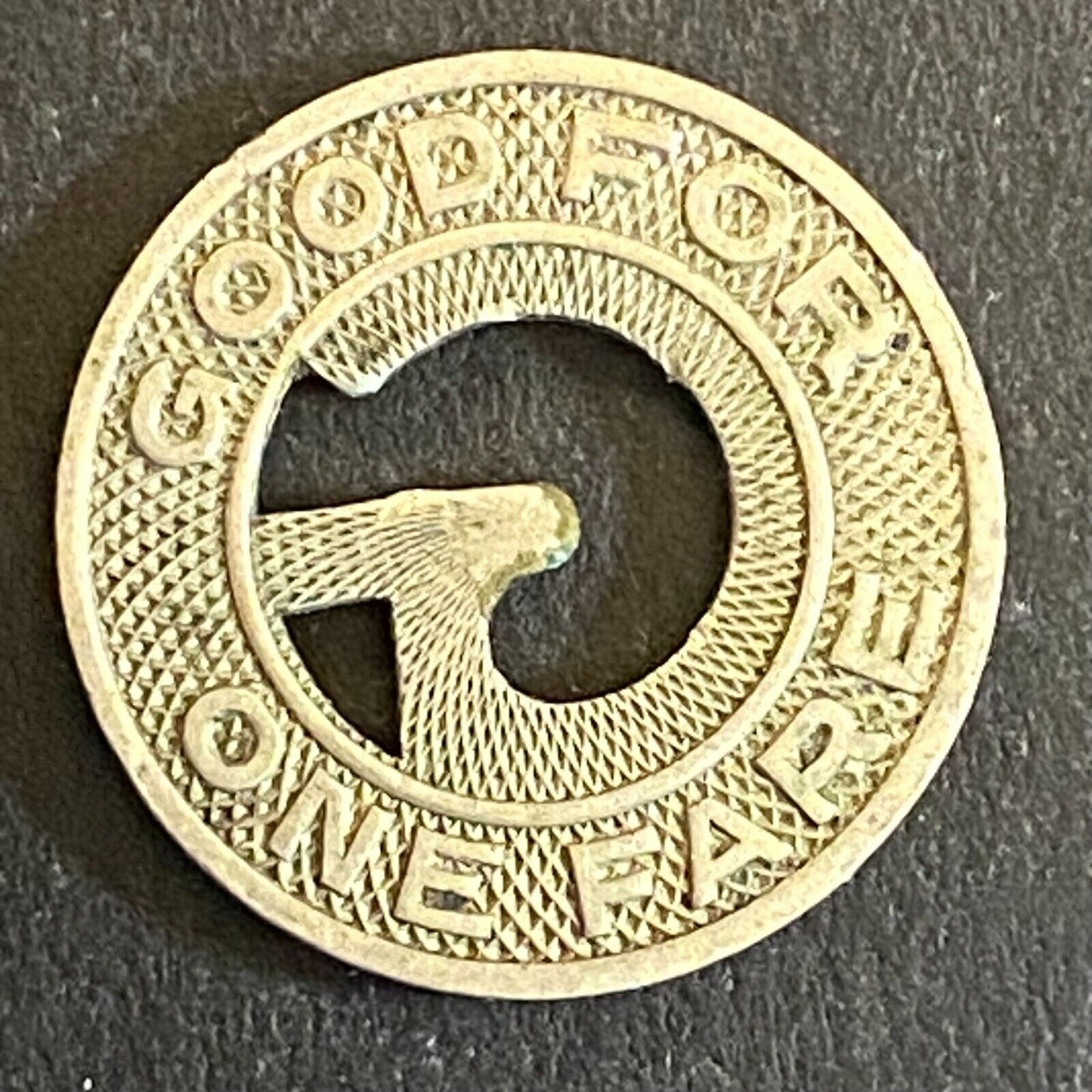 Gray Line Bus Co. Bridgeport (CT) G/F One Fare Transit Token 16mm
