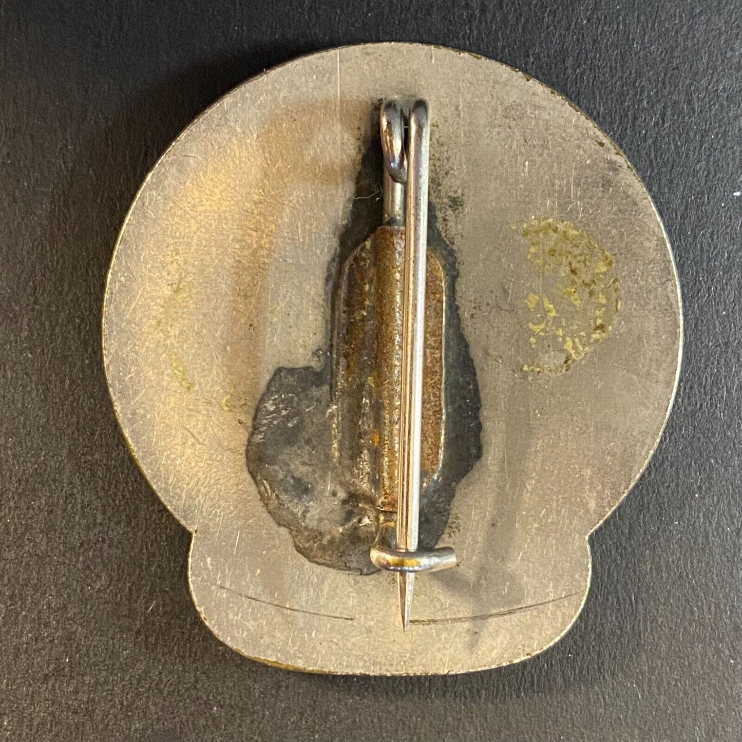 1920 Michigan Licensed Chauffeur Badge Convex Metal Pin Back Driver #41557