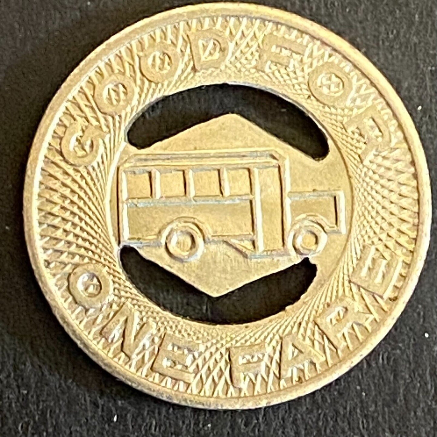 Elkhart Motor Coach Corp 'n G/F One Fare Bus Transit Token 16mm