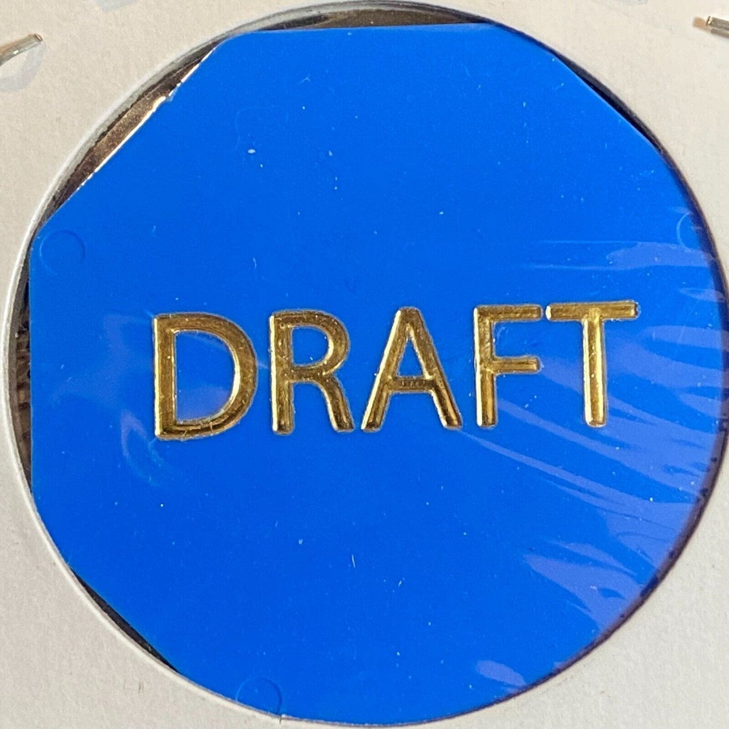 Huntingdon, PA Johnny's Bar c1970's-80's Plastic "Draft" Token