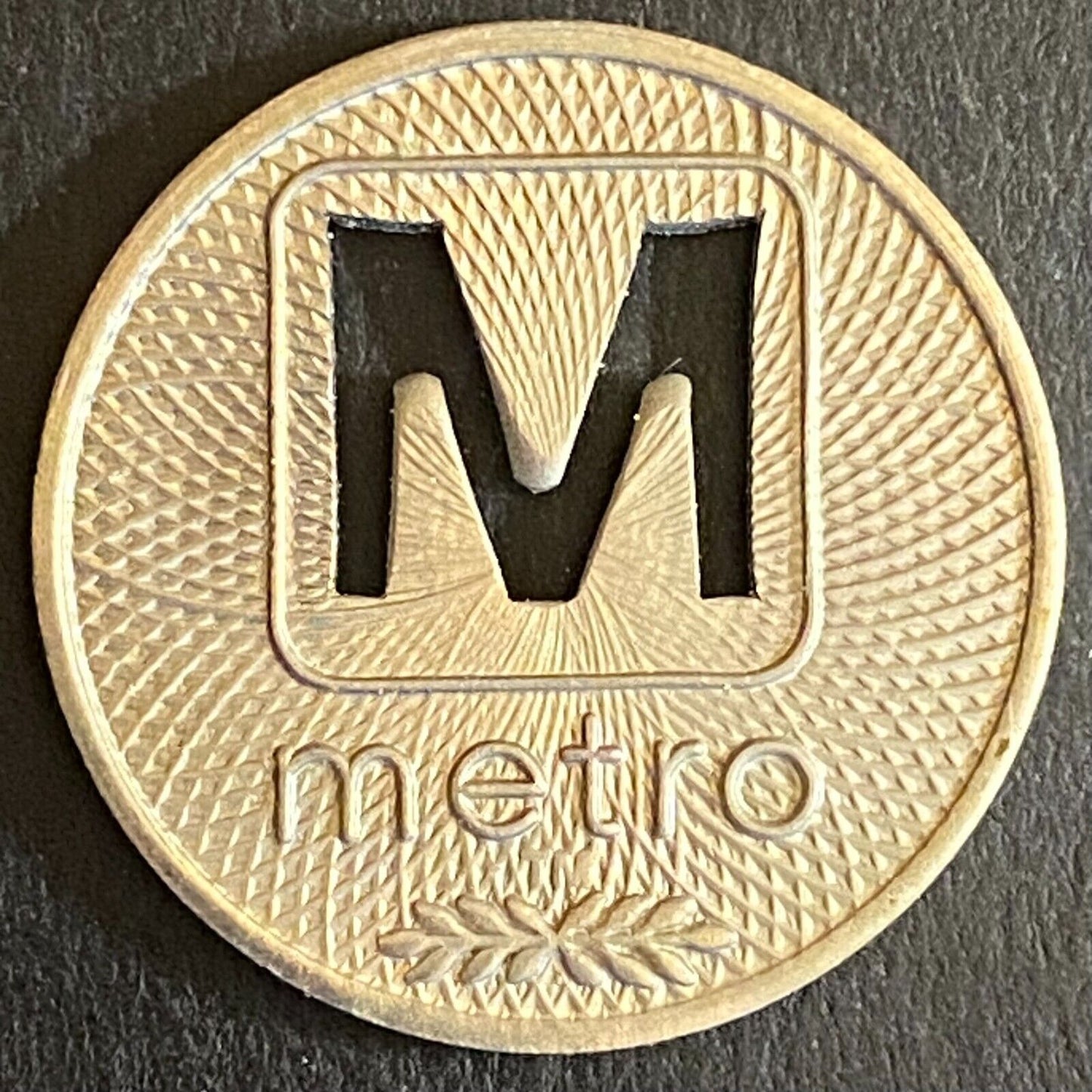 Metrobus 1973 Transit Token Metro Bus 23mm w/"M" Cutout VGC