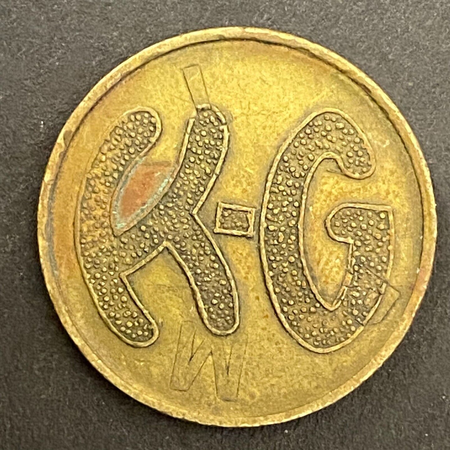 Kirch & Gillis Billiards / Nite Club / Cafe ? St. Paul, MN Token 22mm c1923-49