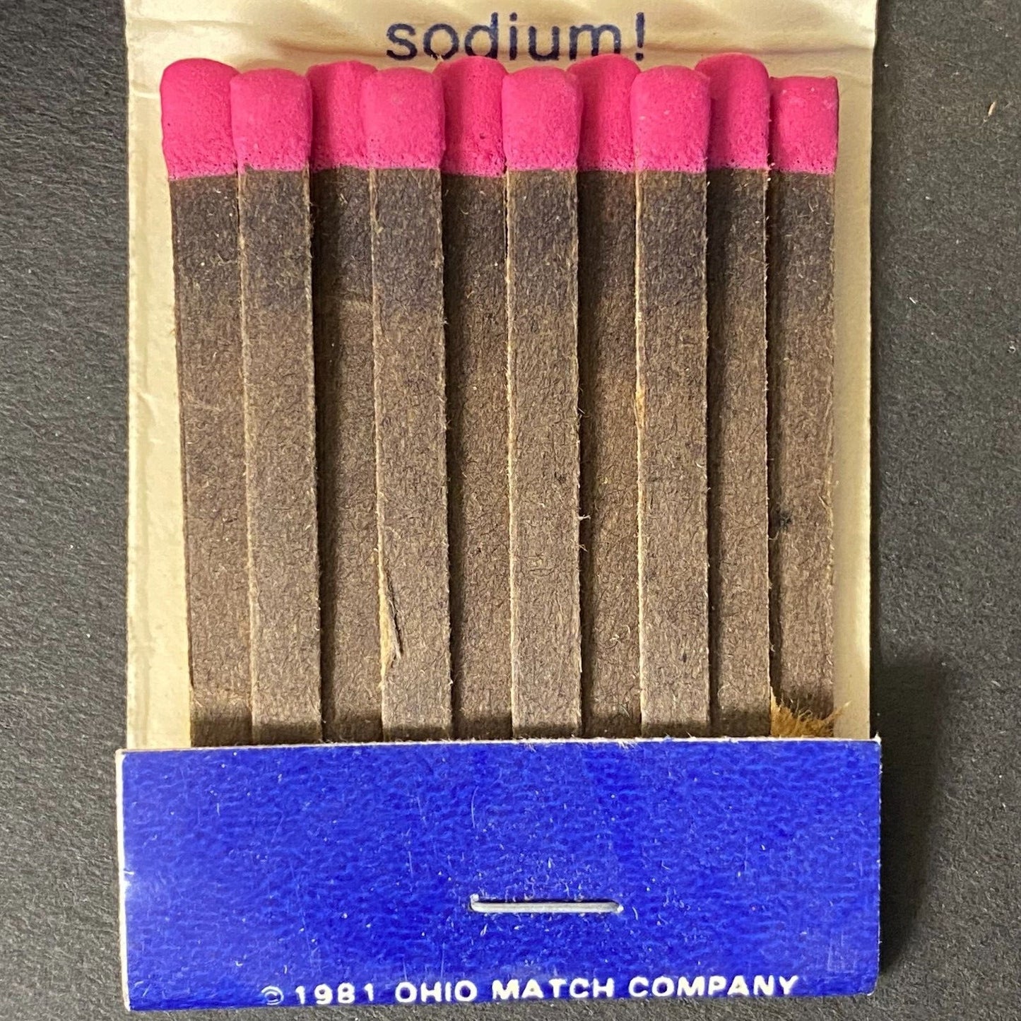 Tums Fast Relief Antacid Near Full (-1) Matchbook c1981