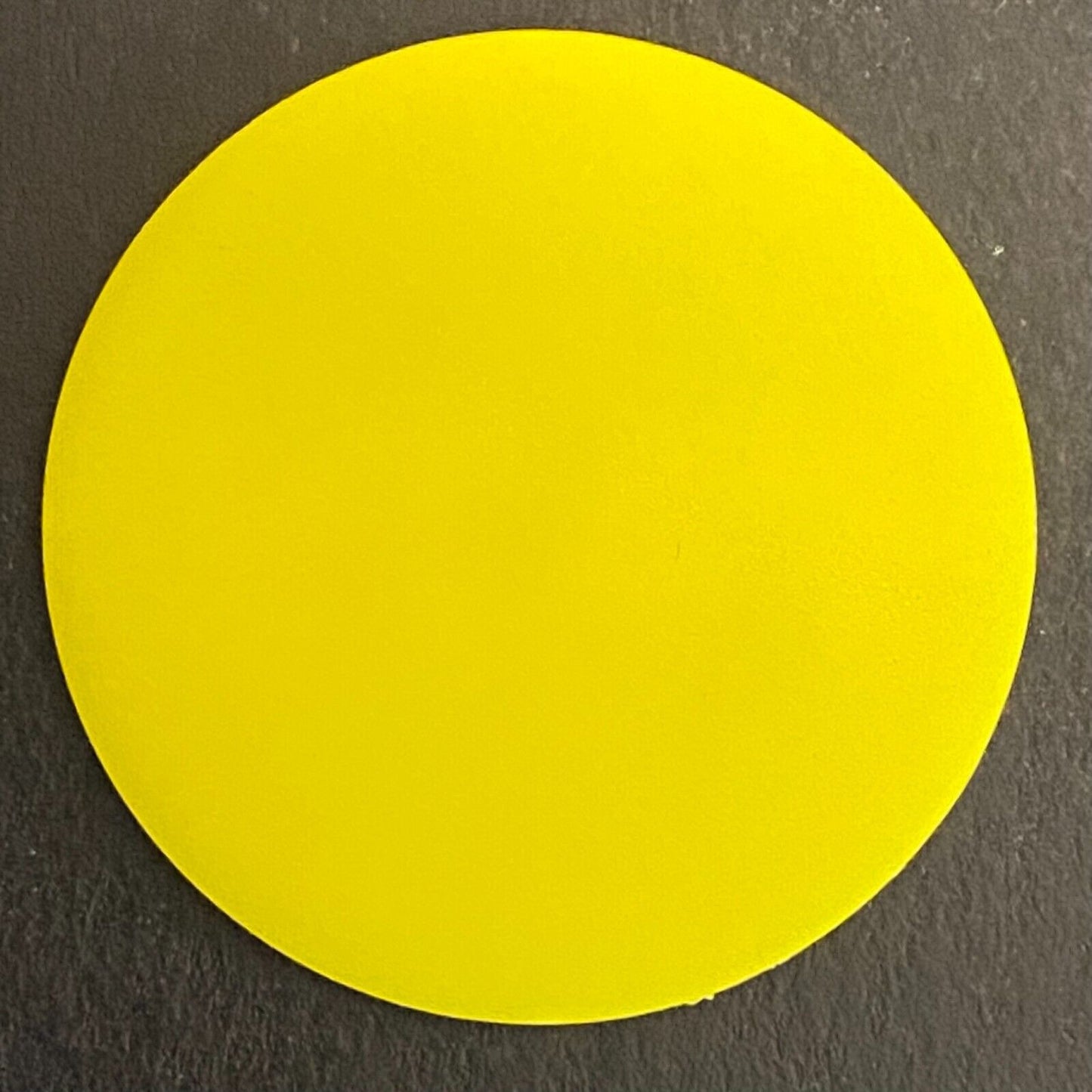 Paducah Area Transit System (KY) PATS Yellow Plastic Token 28mm c1970's (#2)