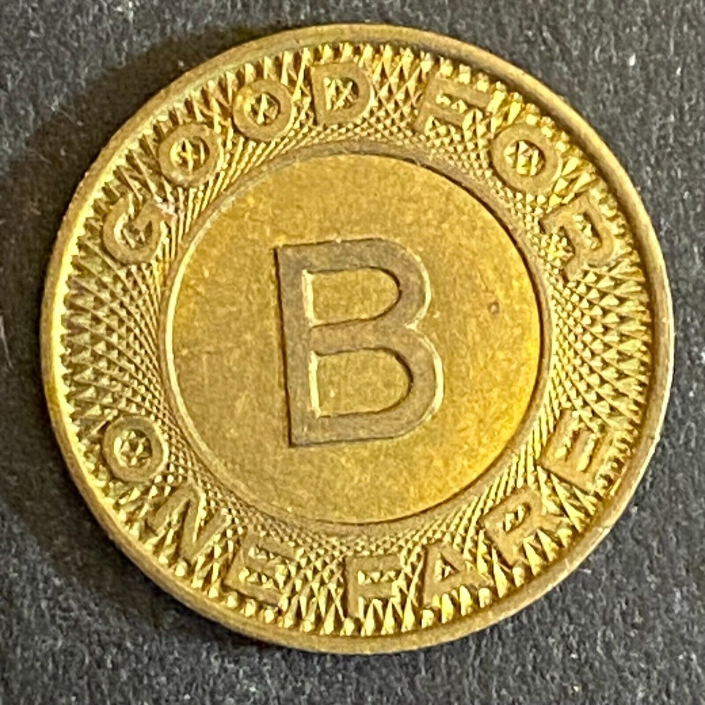 Bahner Bus Line (Williston ND) G/F One Fare Transit Token "B" c1953 - 16mm