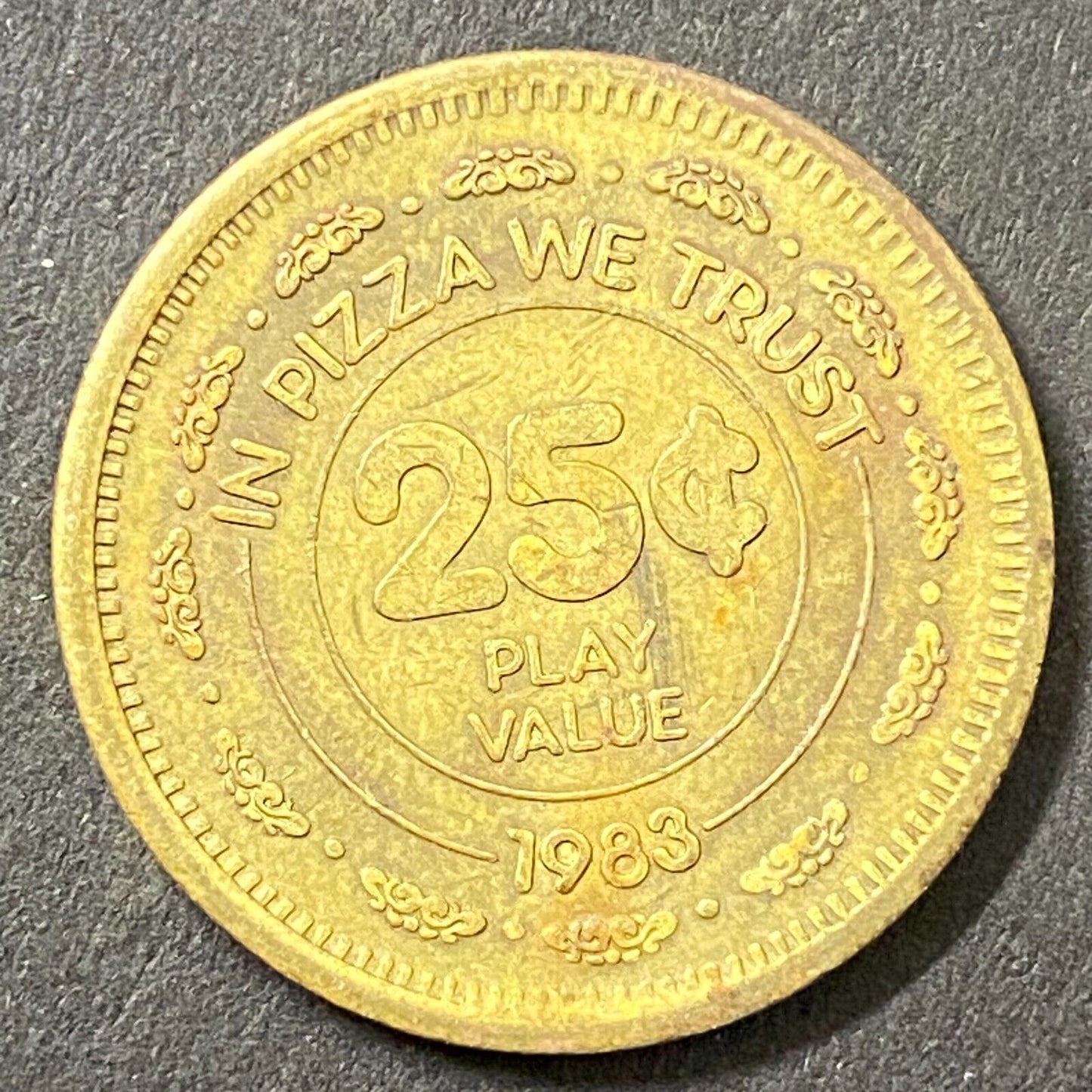 Chuck E. Cheese "Smile America Say" 1983 Arcade Token 25mm (#2)