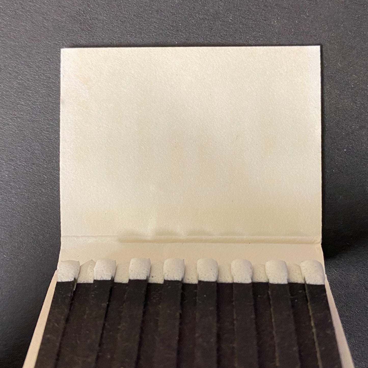 Irving O'Brien's "A Neighborhood Saloon" Chicago Full Matchbook c1978 VGC Scarce