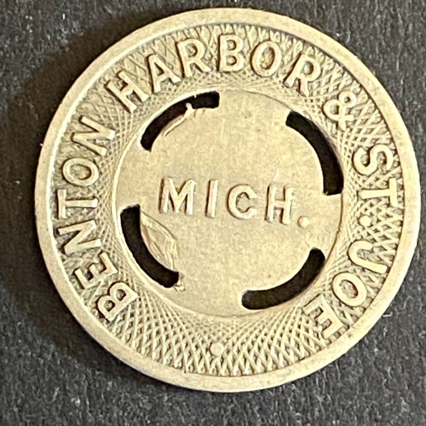 Benton Harbor & St. Joe Mich. G/F One Fare Transit Token 16mm (#4)