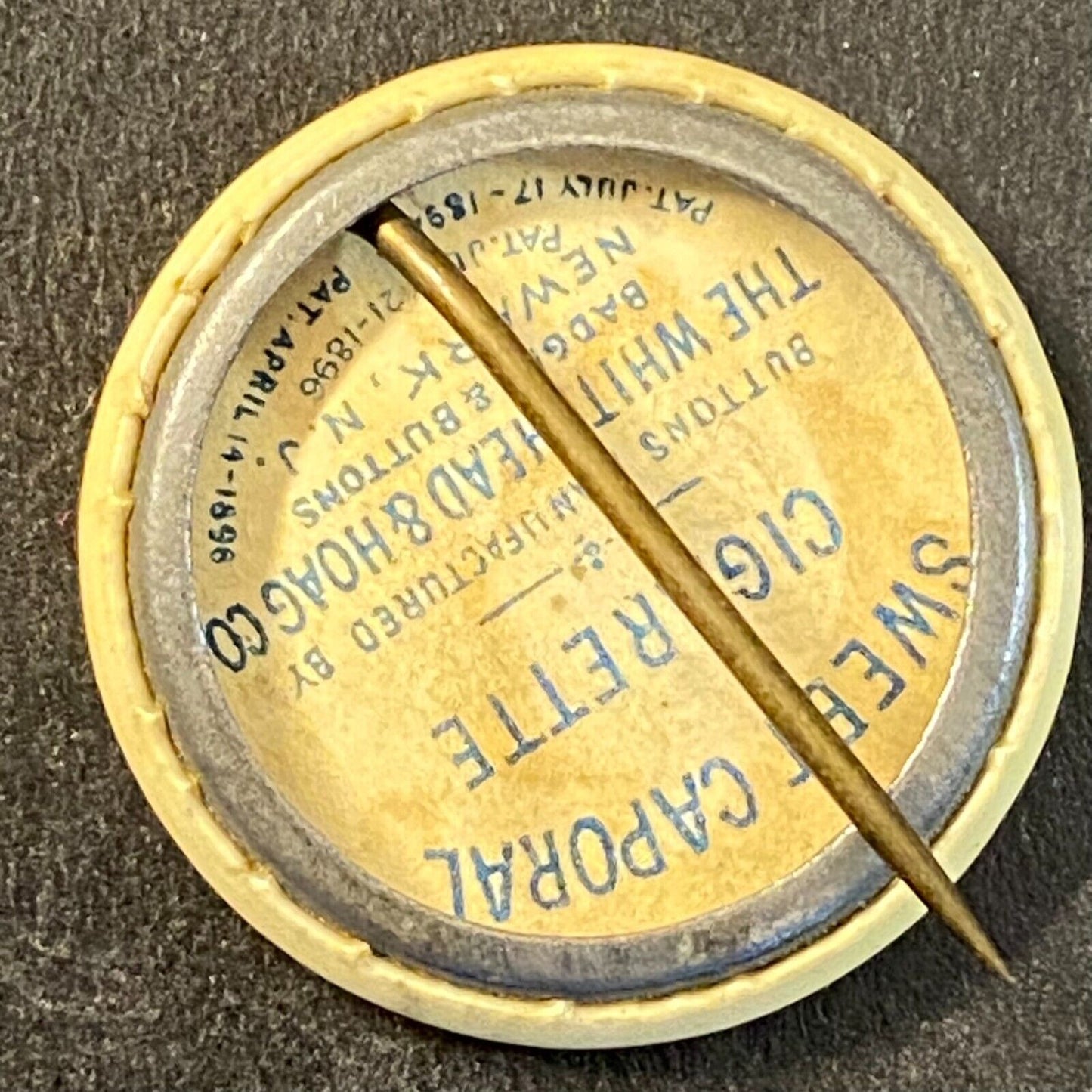 "United States" Flag Patriotic Steel Pinback 22mm Sweet Caporal Hoag c1960's