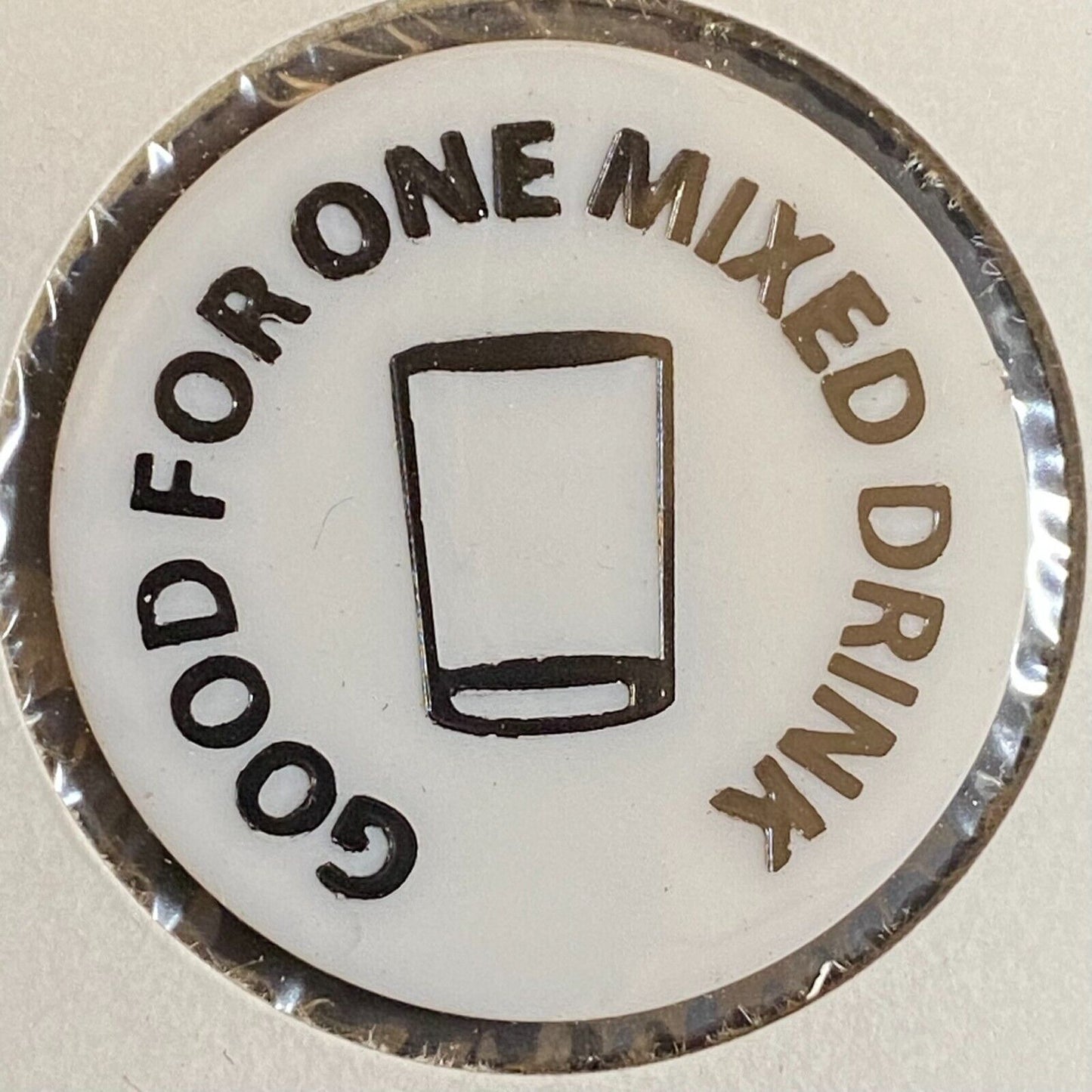 Moosic, PA Suzie's Pub & Eatery Plastic Token Good For One Mixed Drink