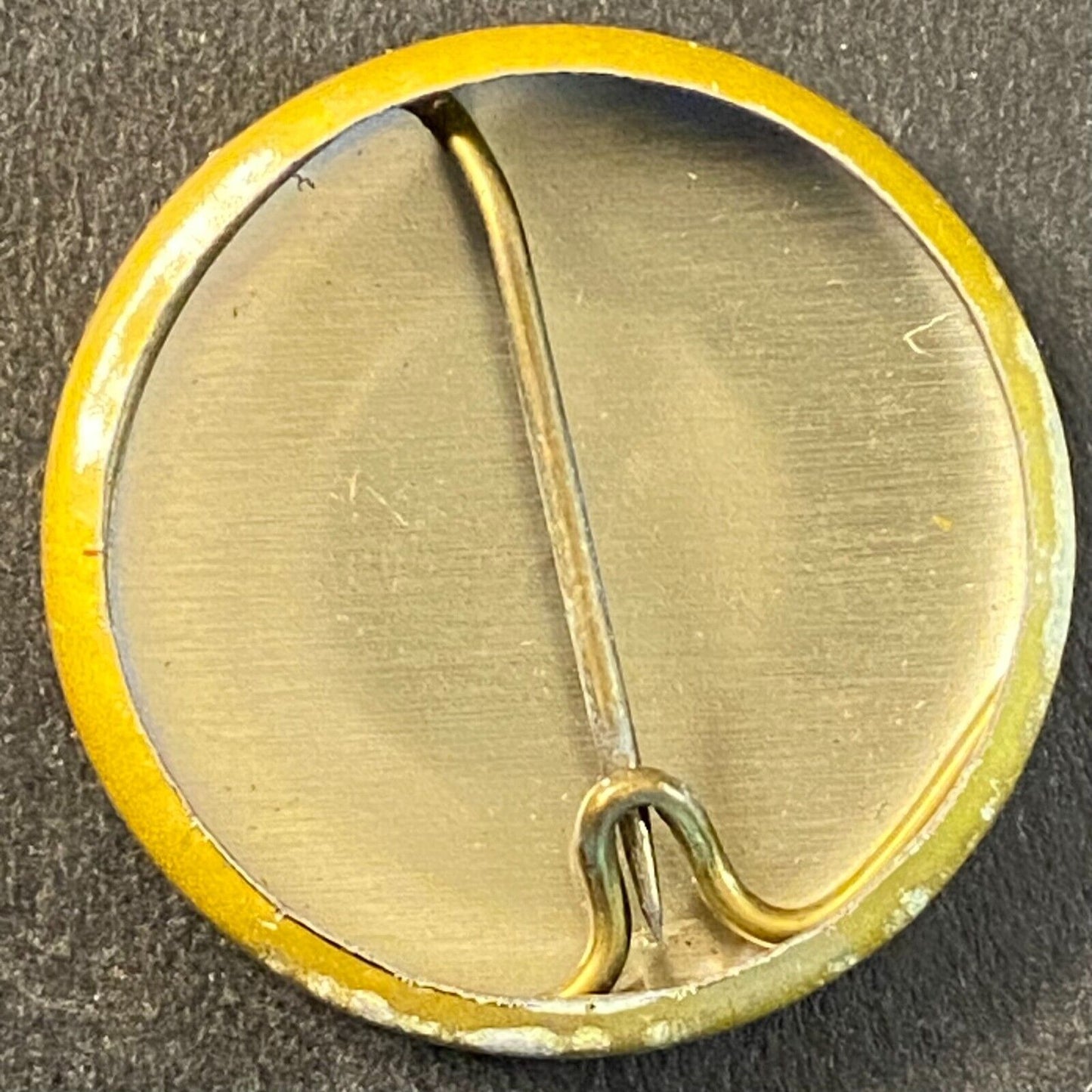 "Welcome Alaska Hawaii" Flag Patriotic Steel Litho Pinback 22mm c1960 Scarce