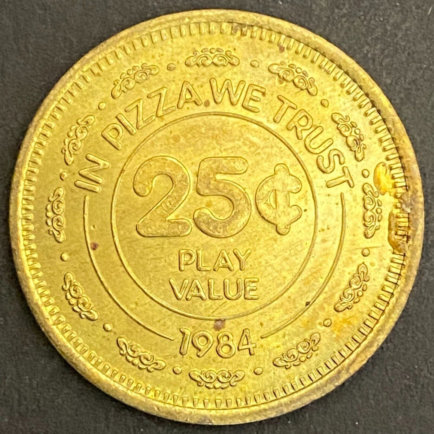 Chuck E. Cheese Pizza "Smile America Say" 1984 Arcade Token 25mm (#3)