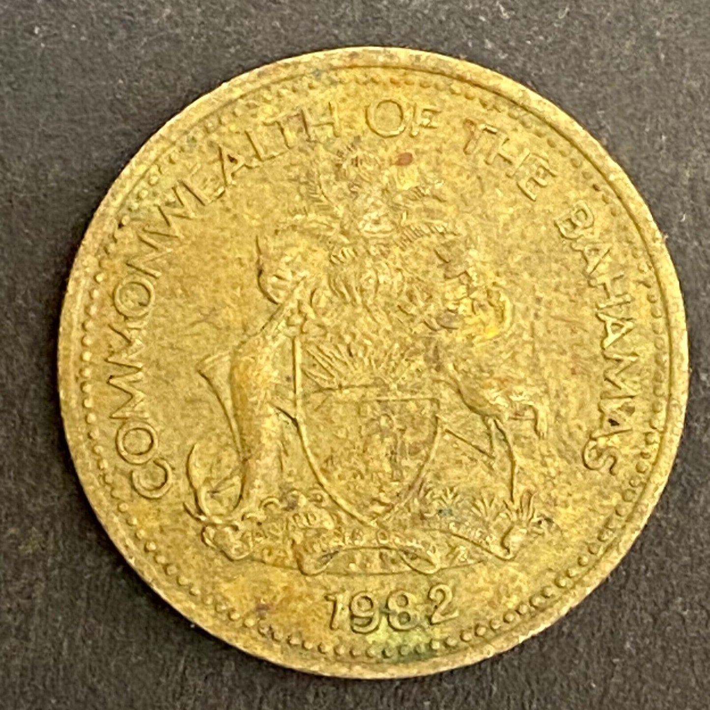 1982 Commonwealth of the Bahamas 1 Cent Brass Coin Starfish 19mm (#1)