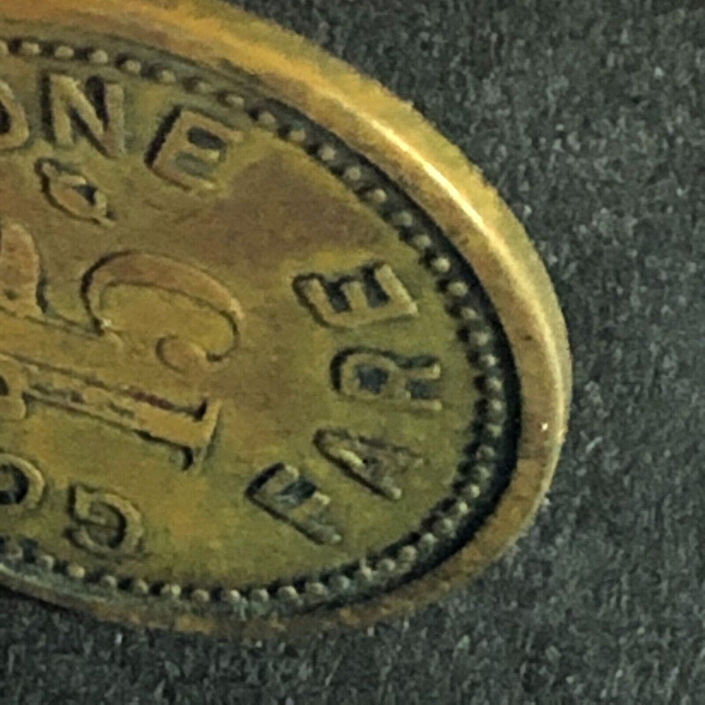 H.T.B. Line (Hill Top Bus Line Beaver Falls PA) Brass 15¢ Token 18mm c1937