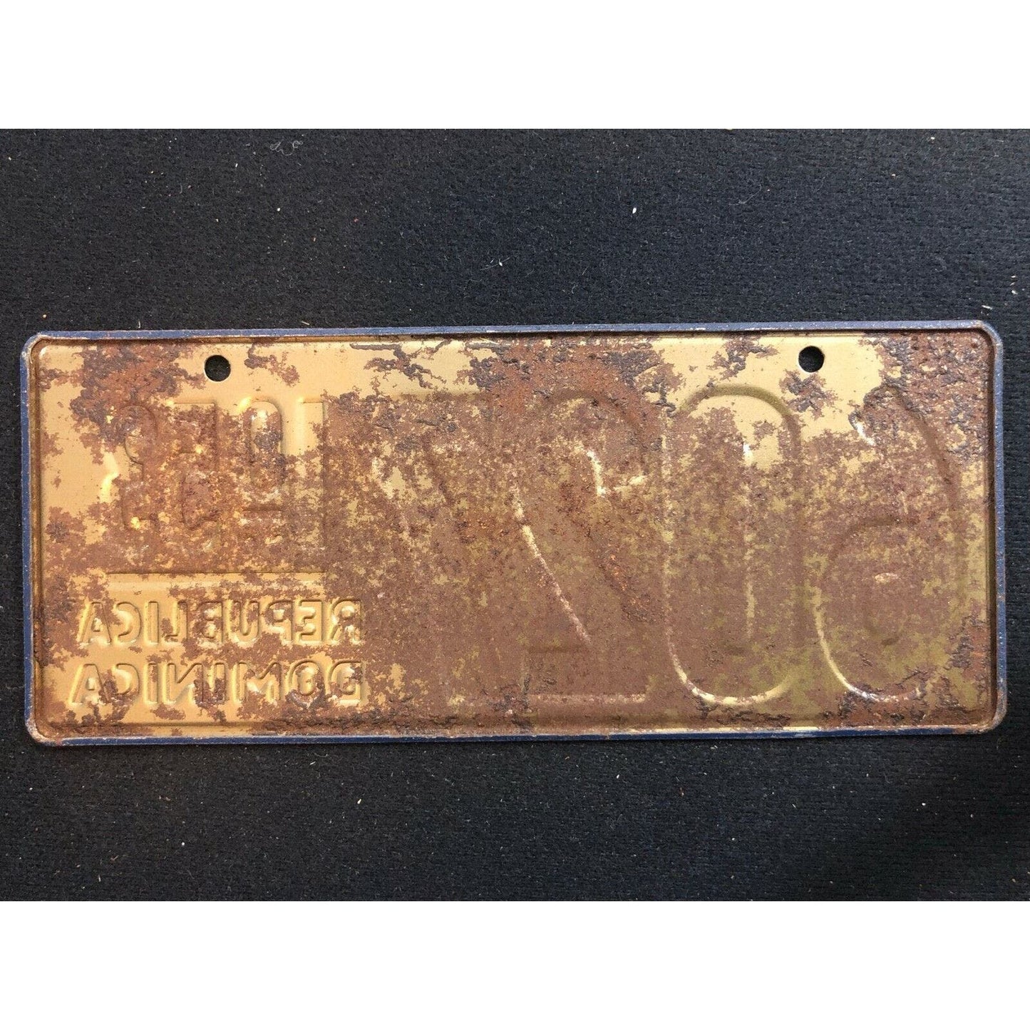 1953-54 General Mills Wheaties Tin Mini Bicycle License Plate Republica Dominica