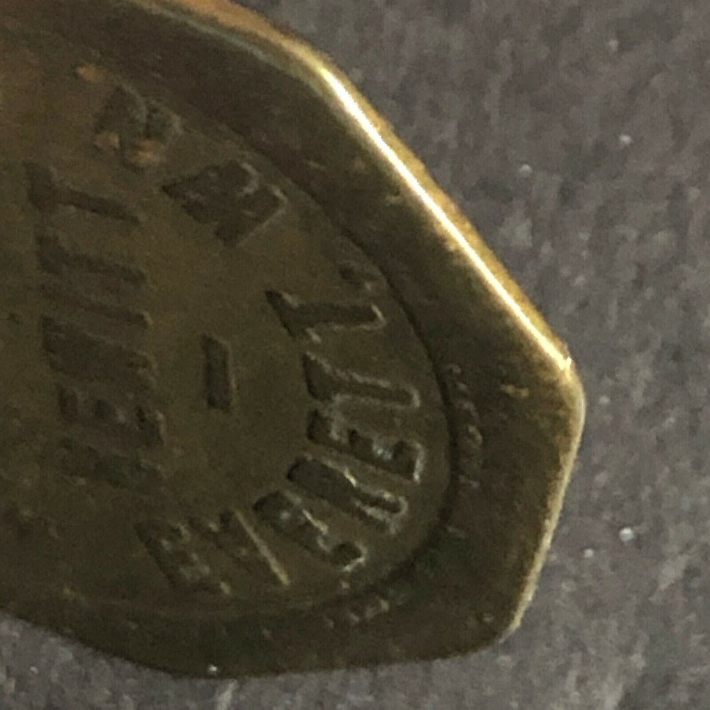 Pennant - Everett, WN (WA?) G/F 25c Brass Token 25mm Octagon