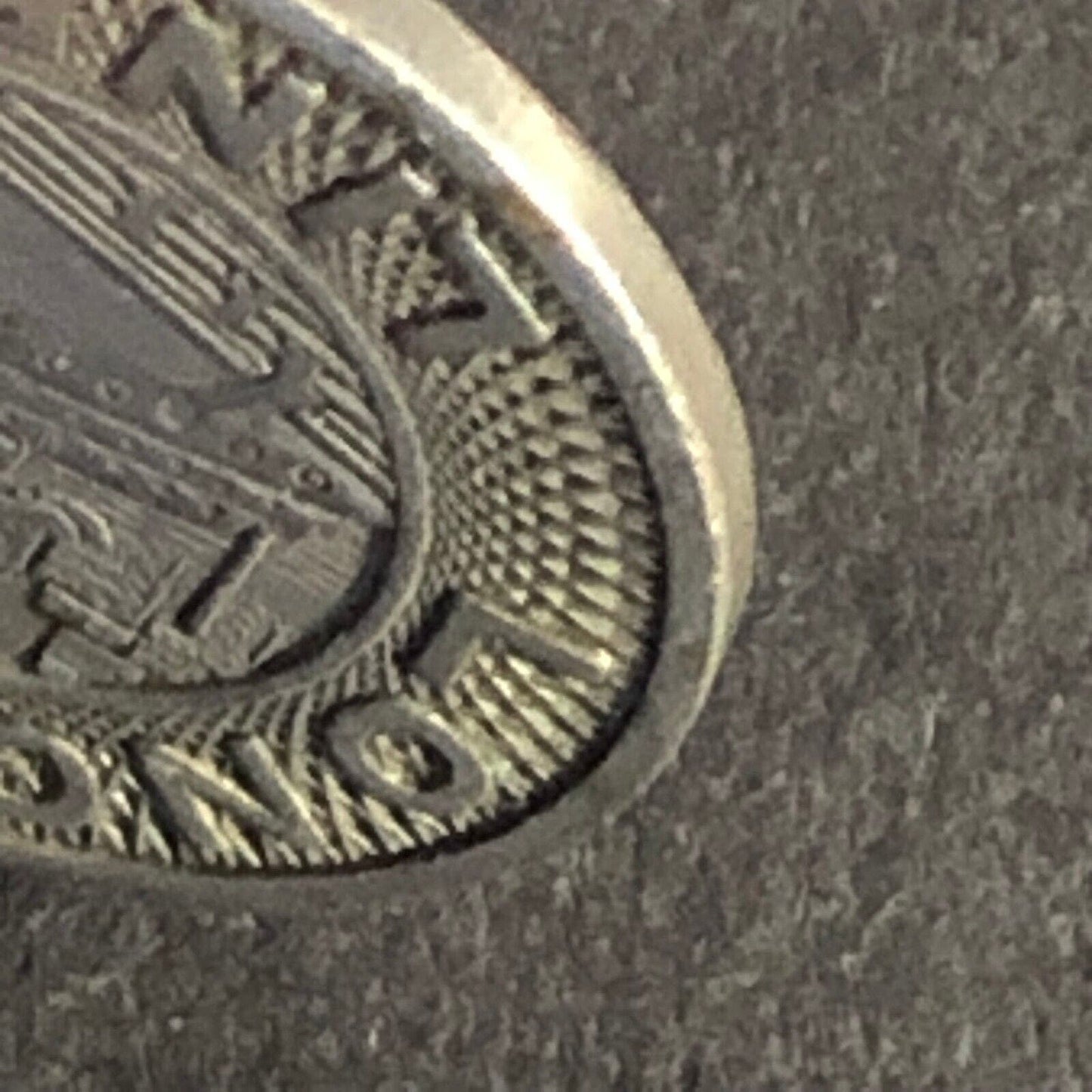 Long Beach Lines (CA) G/F One Fare WM Transit Token 16.42m Ship / Pier