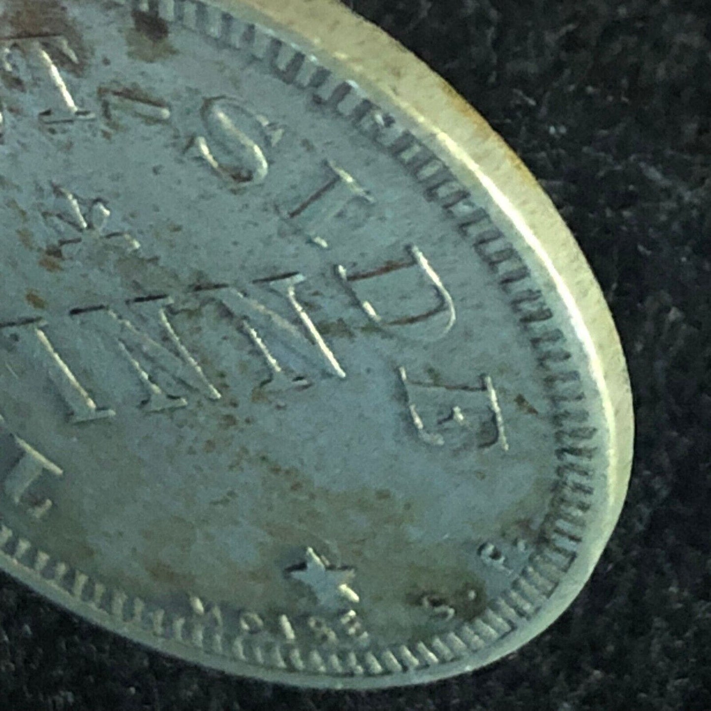 The Out-Side Inn (Unknown / Maverick) Token 24mm c1900 - 1930's Scarce