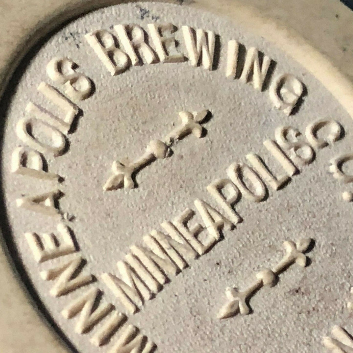 c1920's-30's Minneapolis Brewing Co. White Advertising Poker Chip