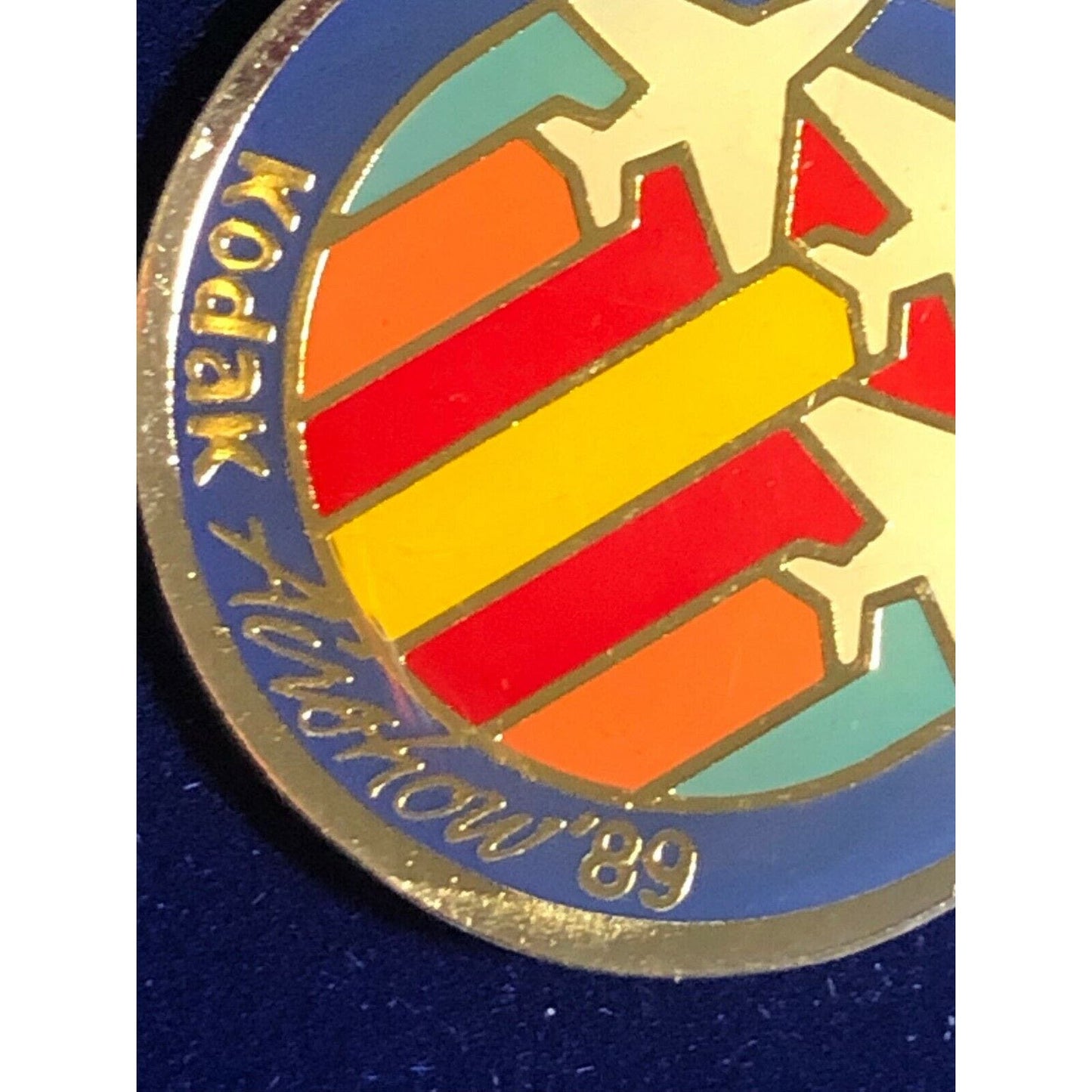 1989 Kodak Lapel Hat Pin - Airshow '89 - Jets Flying w/ Colorful Lines