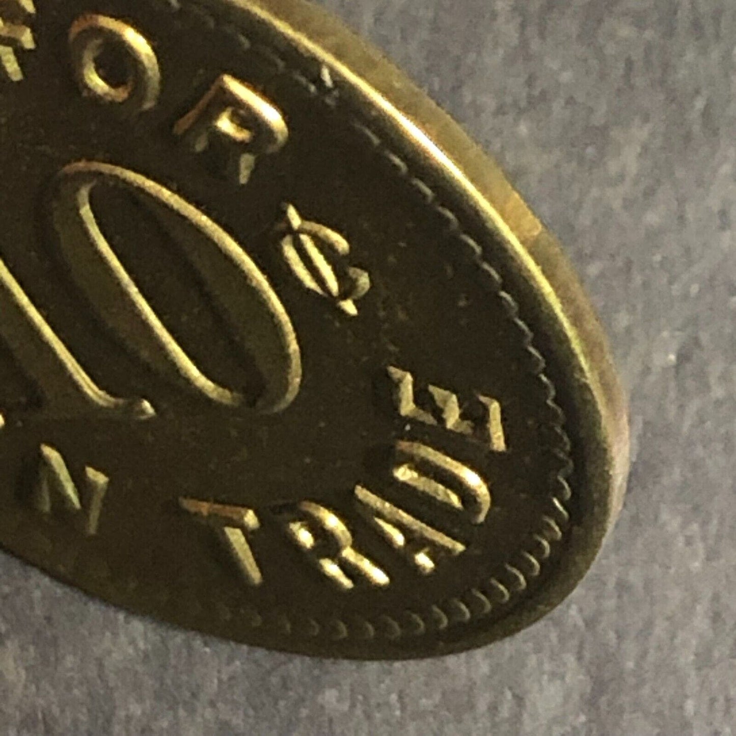 Maroon Club G/F 10c Brass Trade Token 25.35mm - Unknown / Maverick