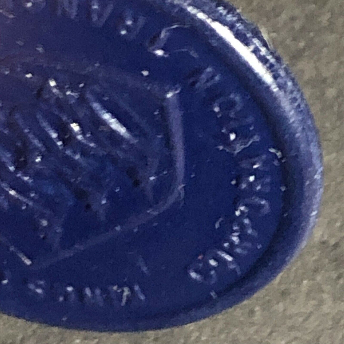 Kingston-Upon-Hull England Plastic Transport Token Deep Blu 1/2D 25mm c50's-60's