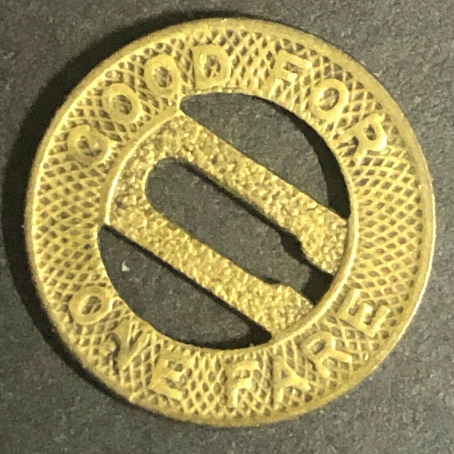 c1920-40's 16mm "Connecticut Company" G/F One Fare - Brass Transit Token (1607)
