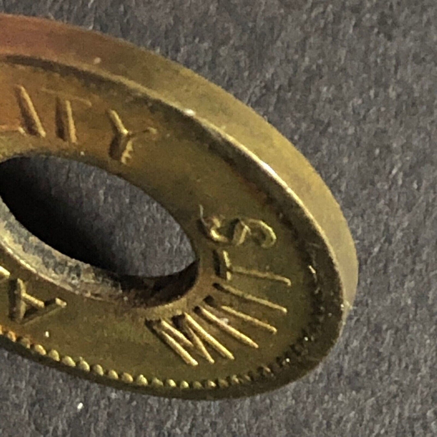 Good For A 5c Package Of Mints "All Quality Mints" Donut Token 21.10mm