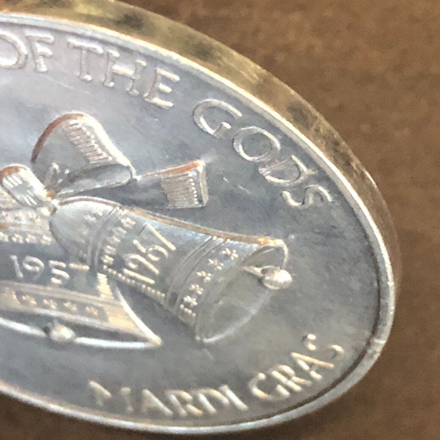 Mardi Gras 1967 "Anniversary of the Gods" Zeus Alum. Official Drachma 39mm