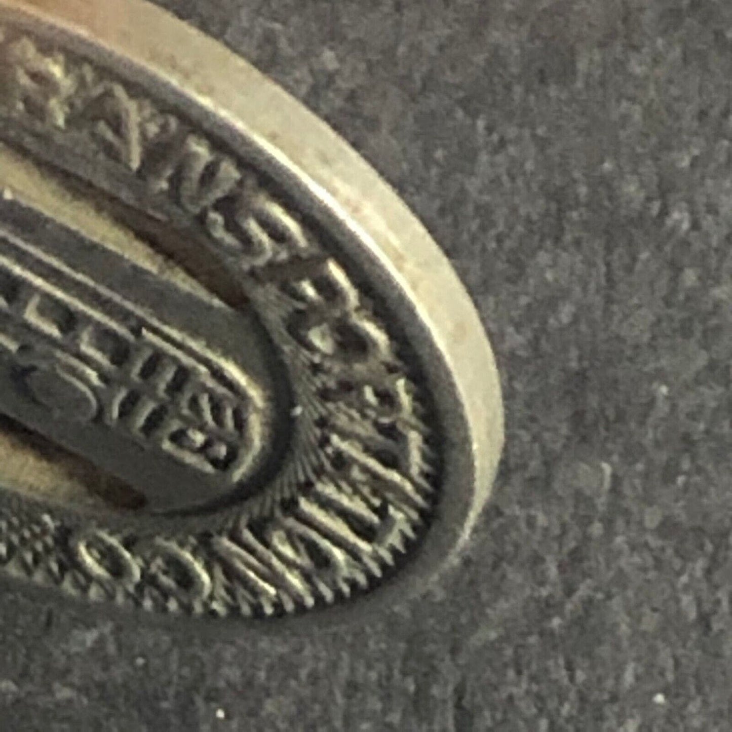 Grand Forks Transportation Co. G/F One City Fare Bus Transit Token 16.43mm