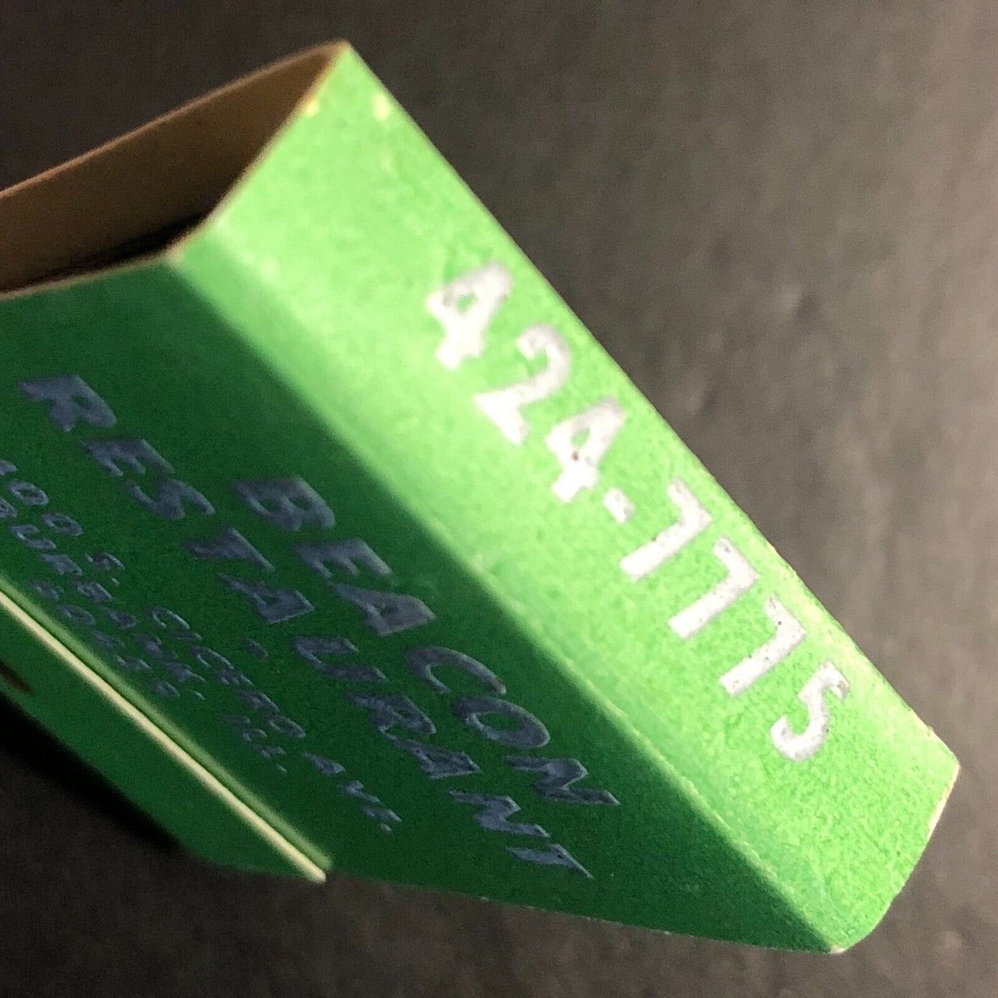 Beacon Restaurant Burbank, IL Full Matchbook c1974-80's VGC Green