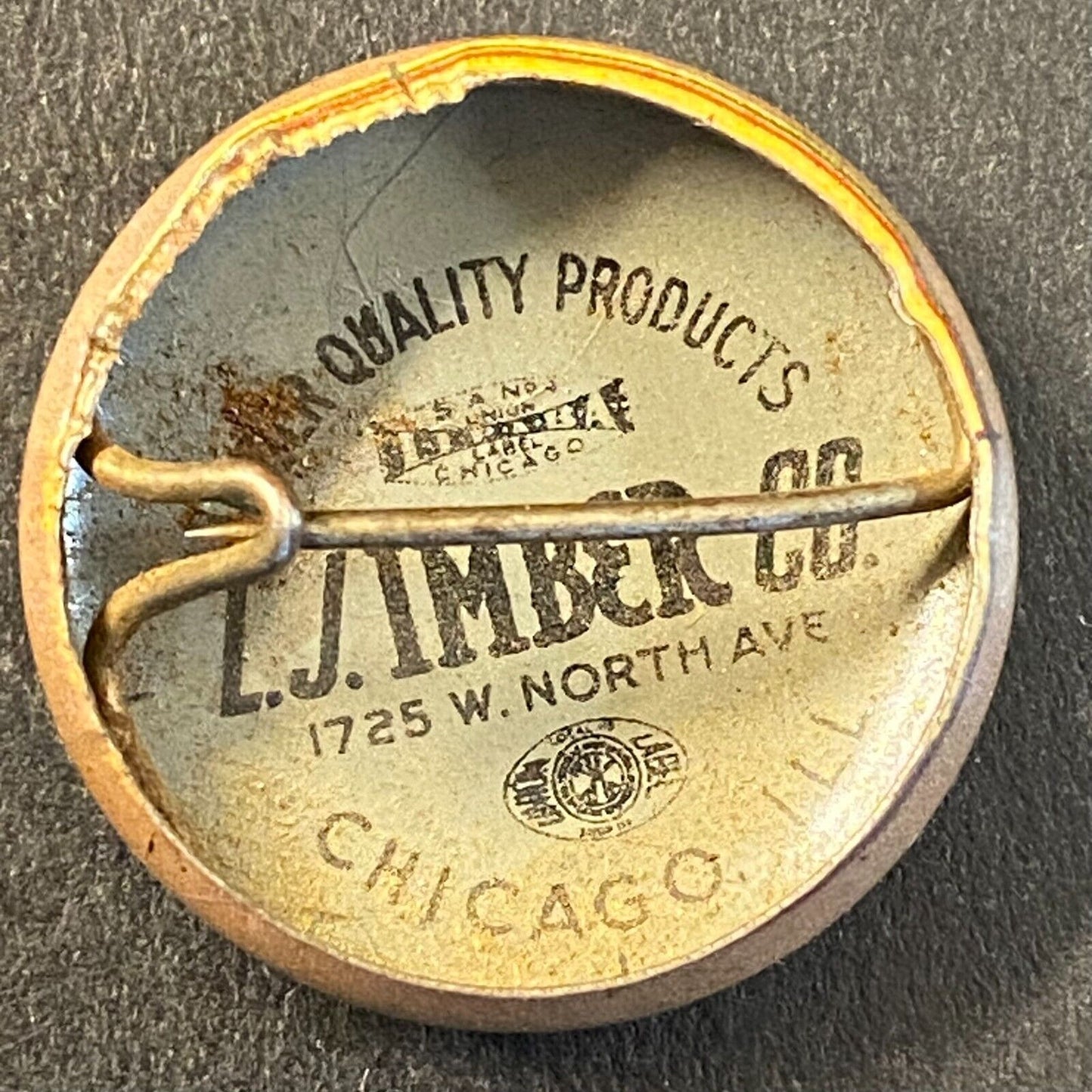 1945 T.L. C of C Canada Union Steel Litho Pinback 3/4" Scarce