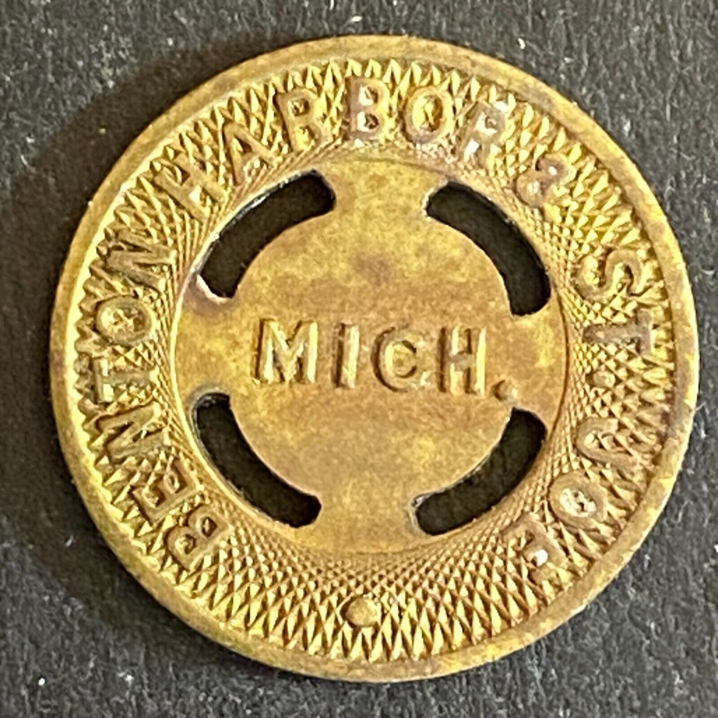 Benton Harbor & St. Joe Mich. G/F One Fare Transit Token 16mm (#2)