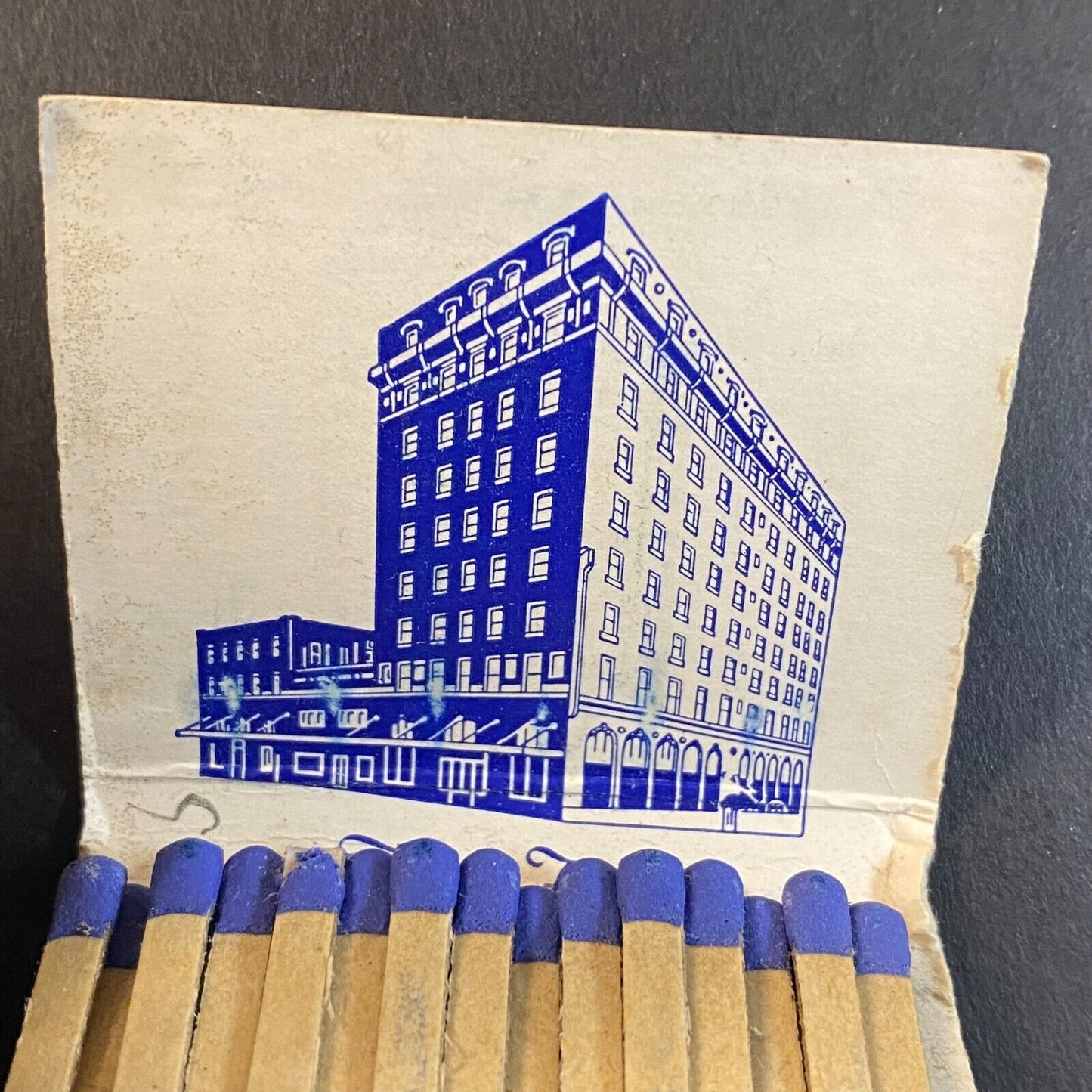 Hotel Finlen Butte, MT Near Full 30-strk (-5) Matchbook 1960's-73