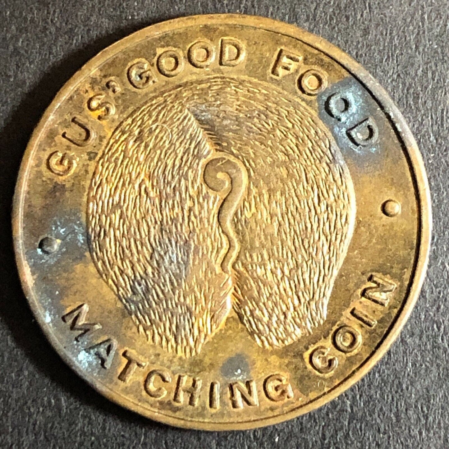 Gus' Steak House Chicago Funny Pig Heads / Tails Trade Token 26mm c1964 Scarce