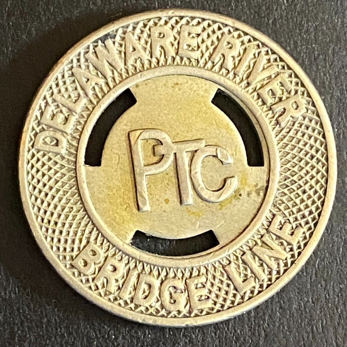 Delaware River Bridge Line Philadelphia / Camden PTC Bridge Token 23mm