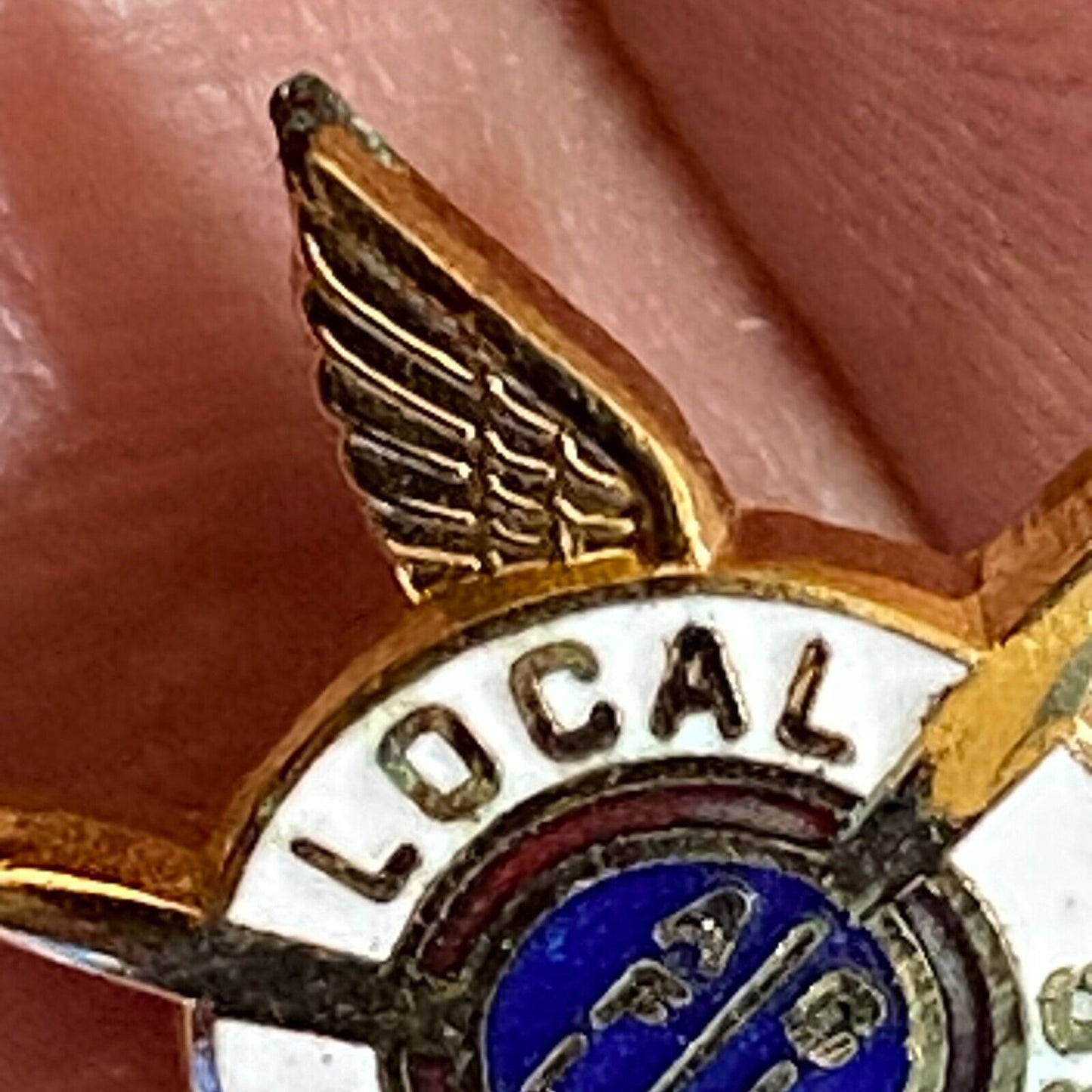 AFL CIO TWU Local 553 Color Enameled Lapel Pin Transport w/ Wings 16mm