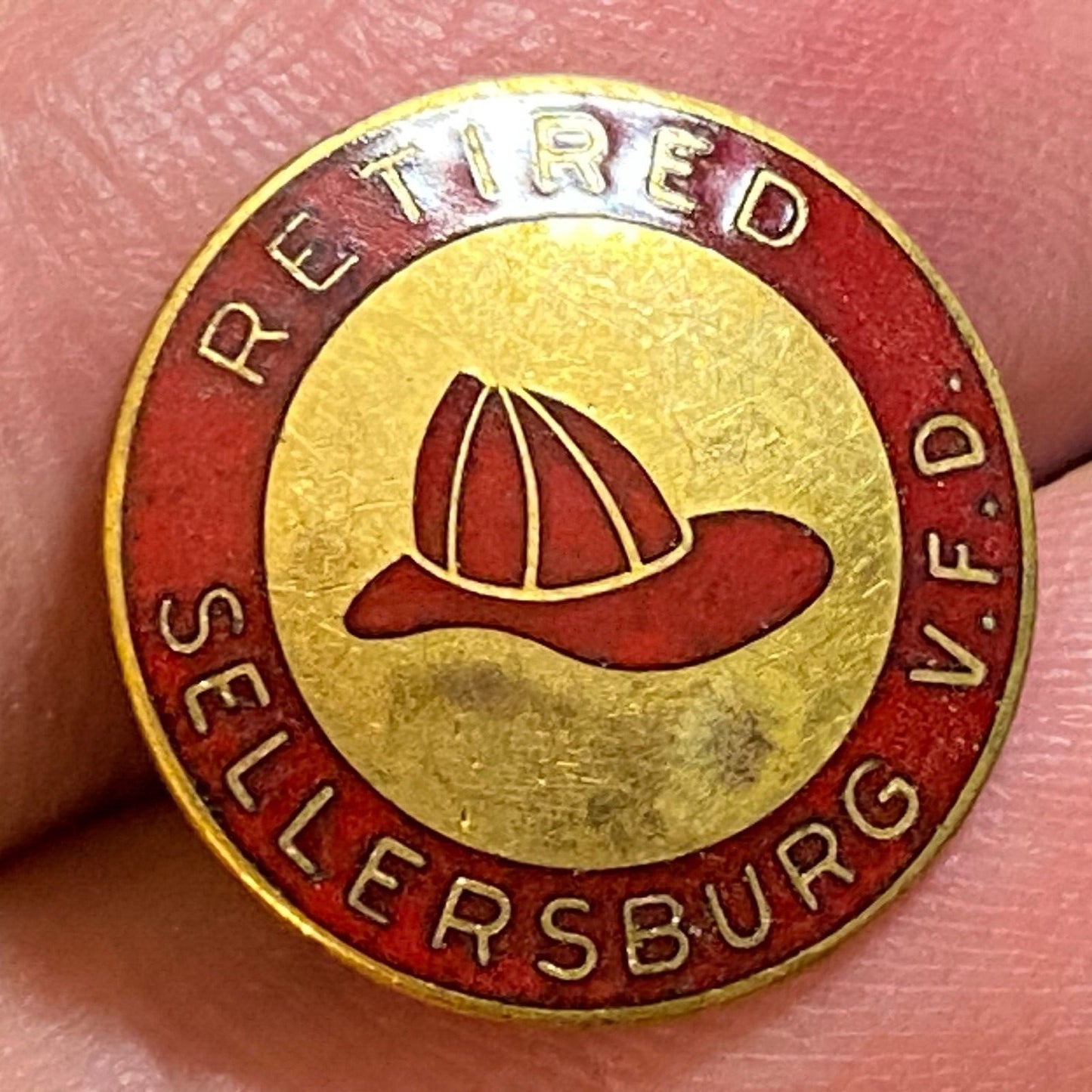 "Retired Sellersburg V.F.D." c1930's-40's Enameled Gold Tone Lapel Pin 16mm VGC