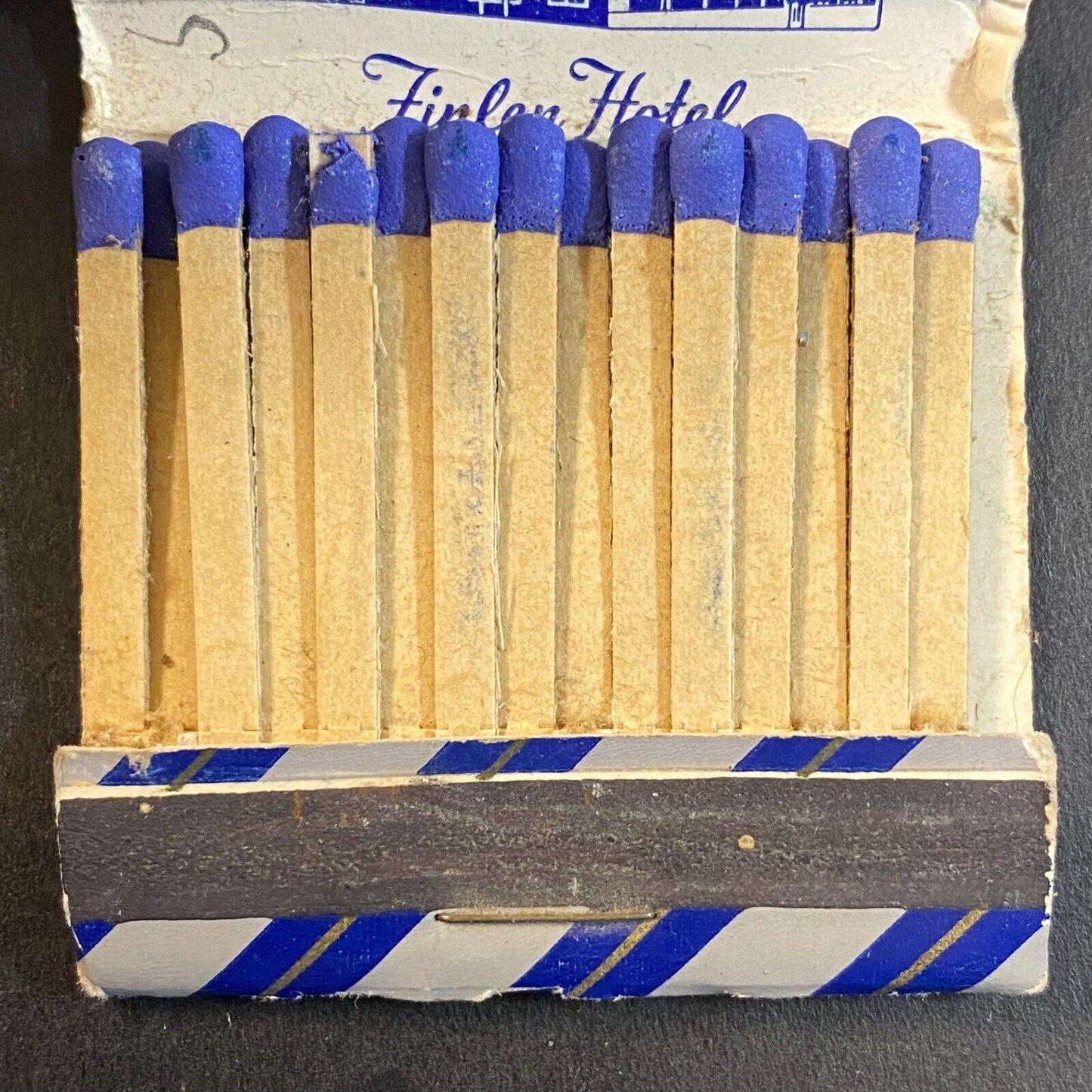 Hotel Finlen Butte, MT Near Full 30-strk (-5) Matchbook 1960's-73