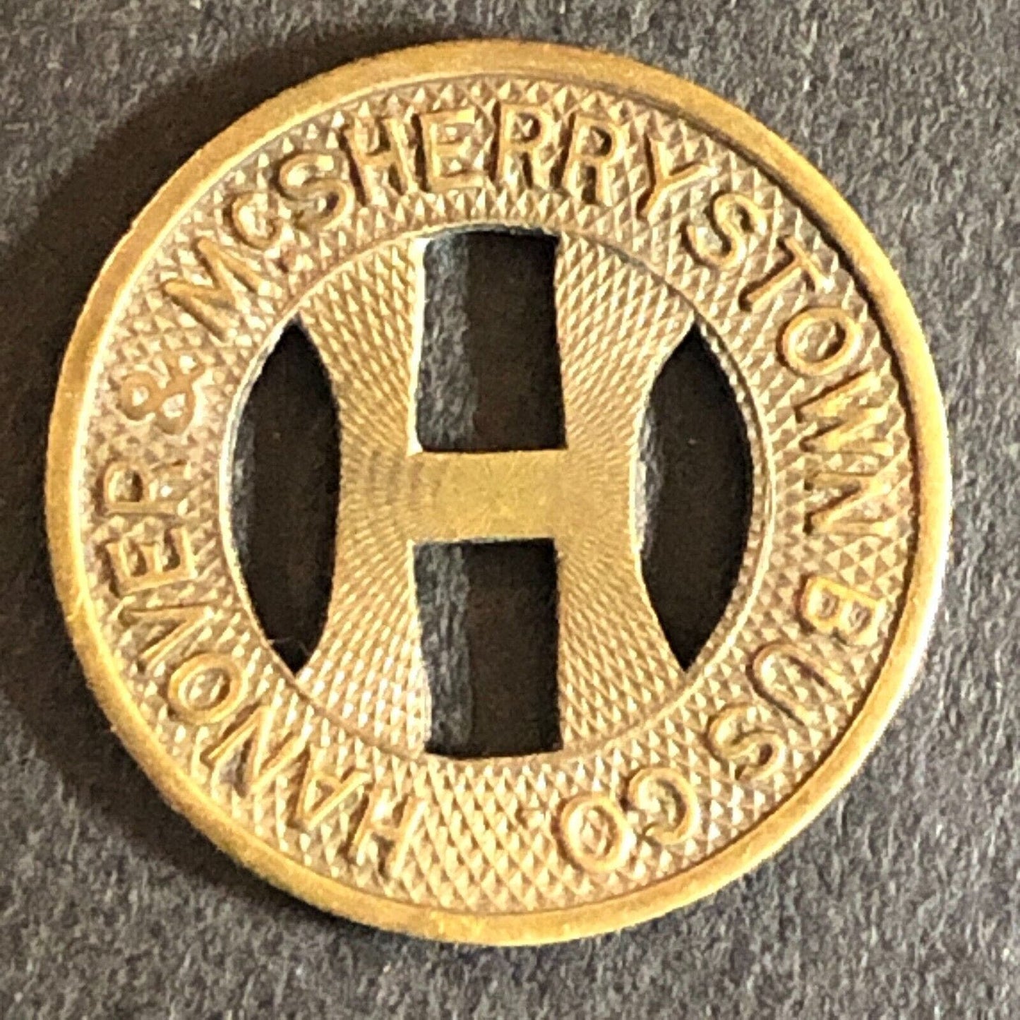 Hanover & McSherrystown Bus Co G/F One Zone Fare Brass Transit Token Scarce 16mm