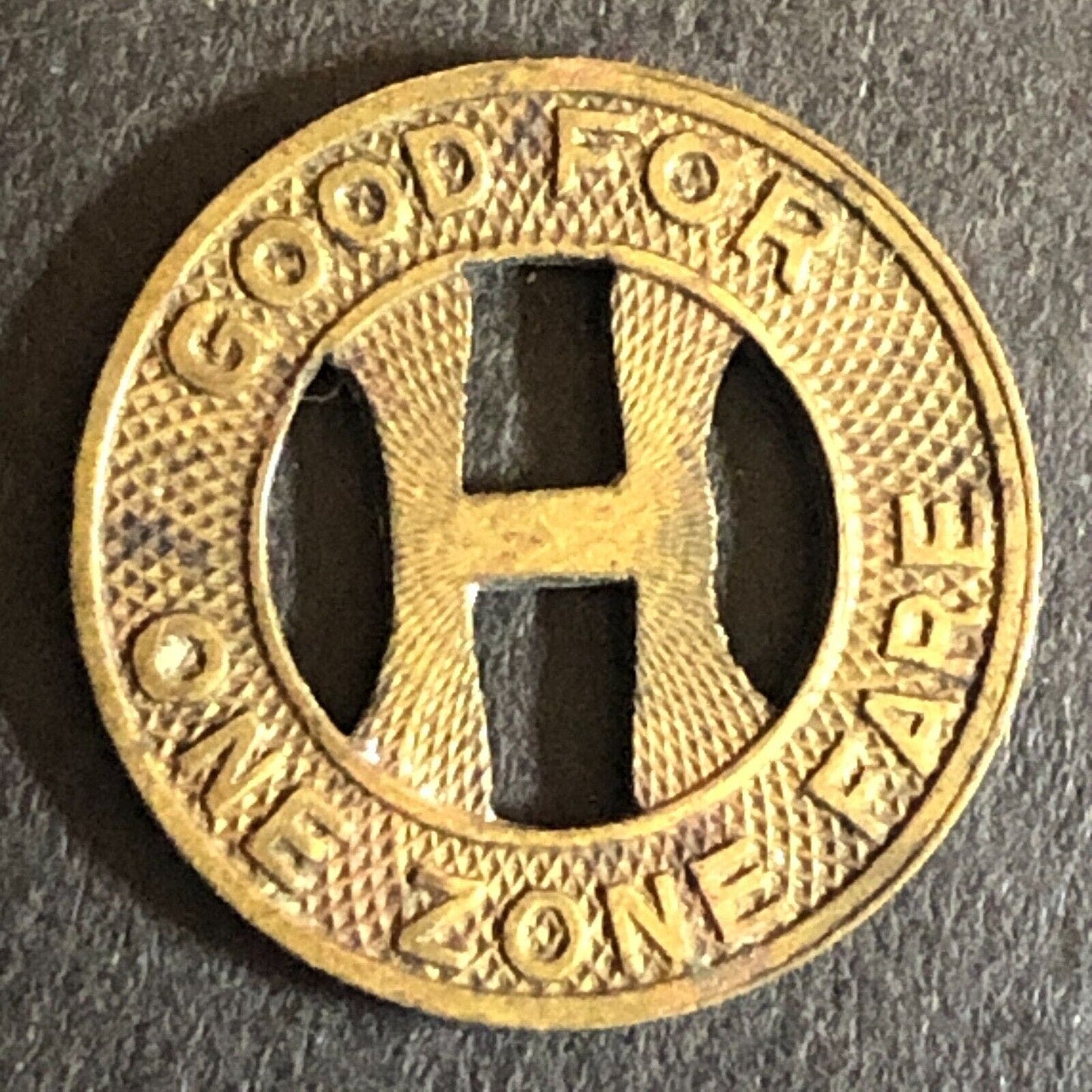 Hanover & McSherrystown Bus Co G/F One Zone Fare Brass Transit Token Scarce 16mm