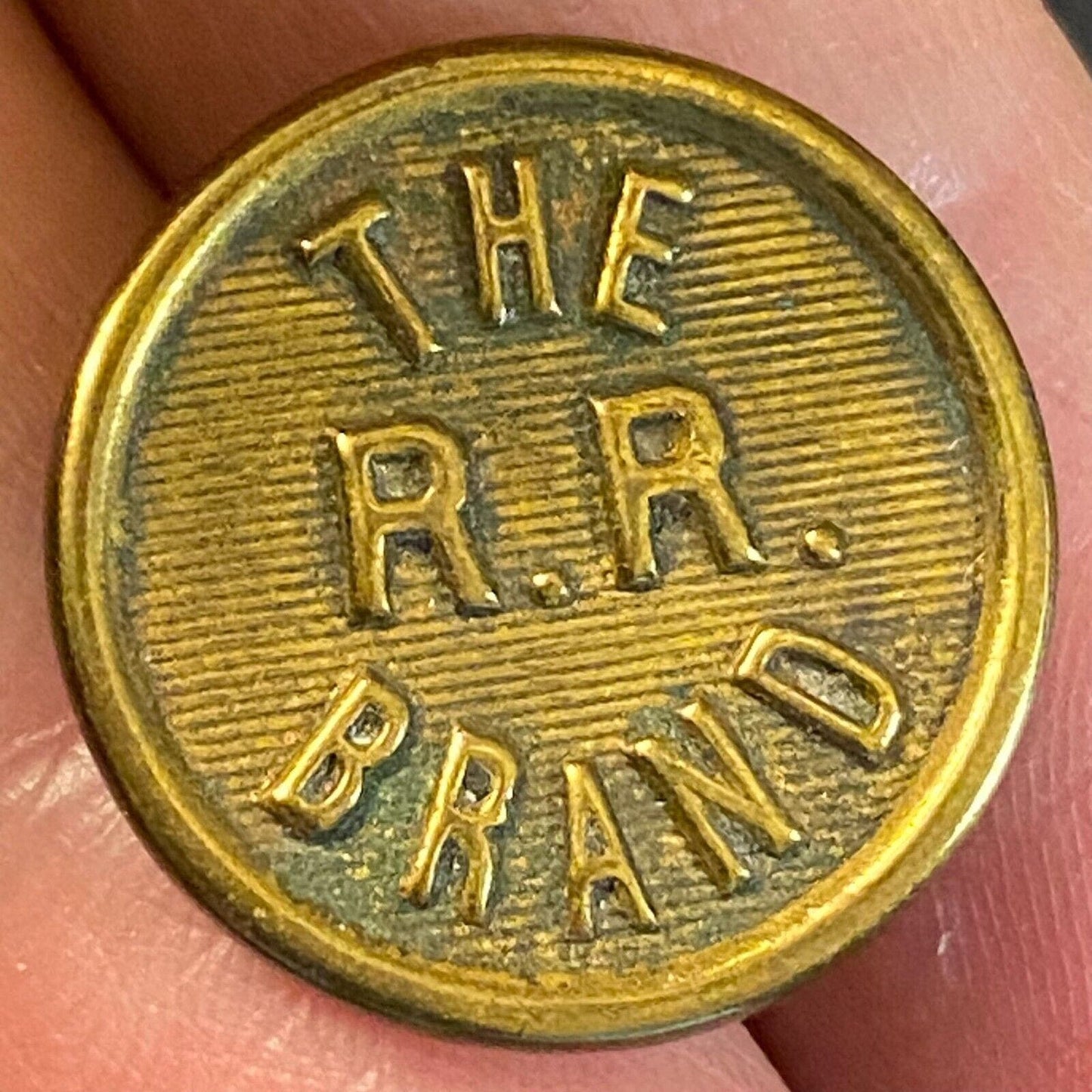 "The R.R. Brand" Overalls Dayton, OH ? Railroad Uniform Button 18.5mm Scarce