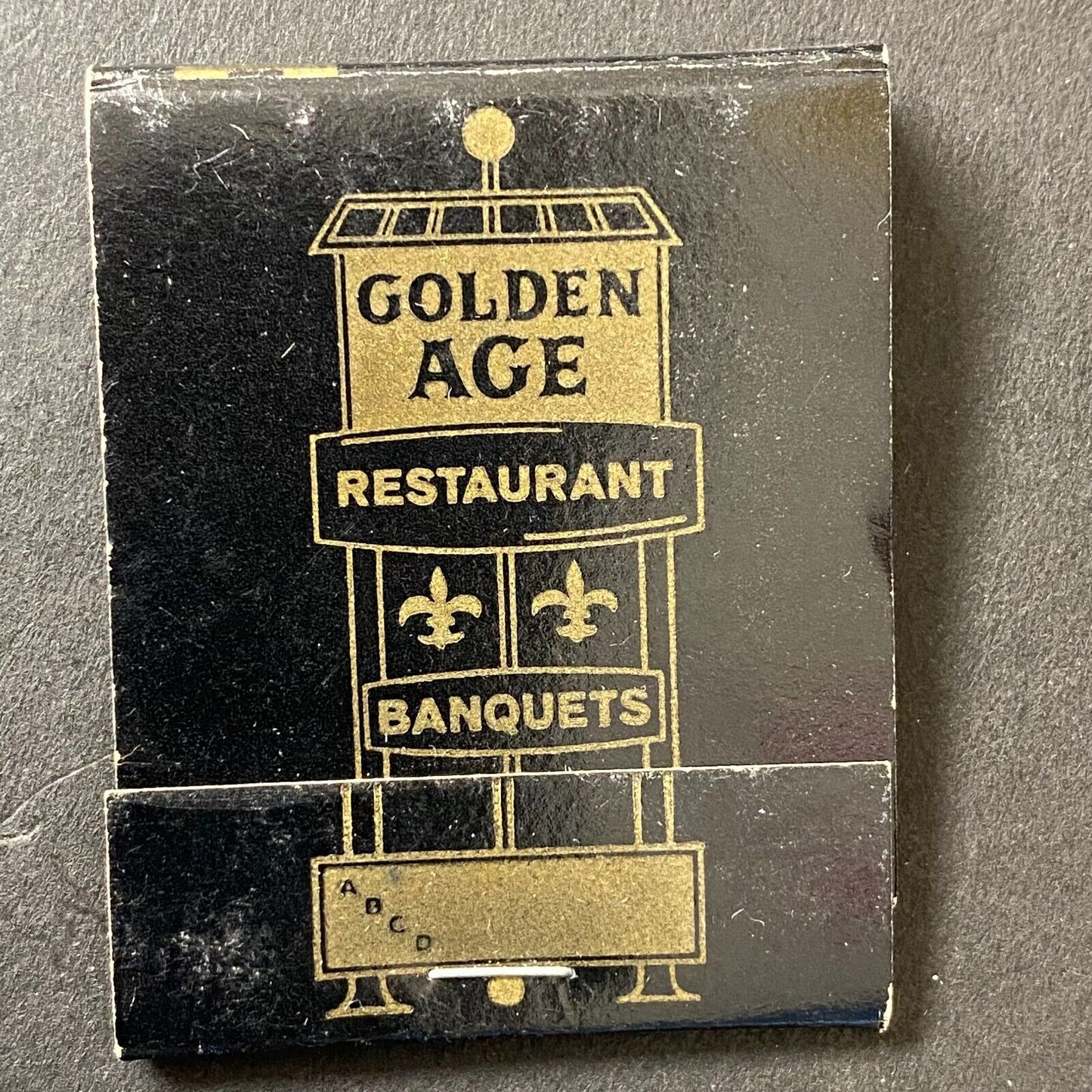 Golden Age Restaurant Oak Lawn, IL Full Matchbook c1974-80's
