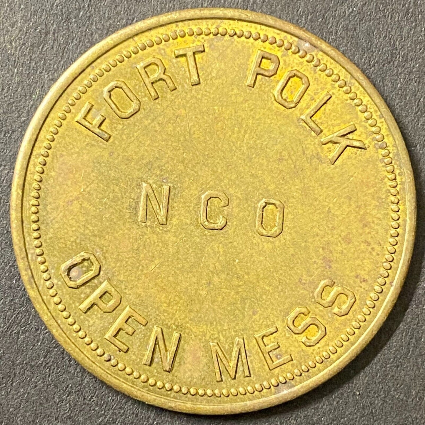 Fort Polk NCO Open Mess G/F $1 in Trade Token Brass Louisiana 35mm (#3)