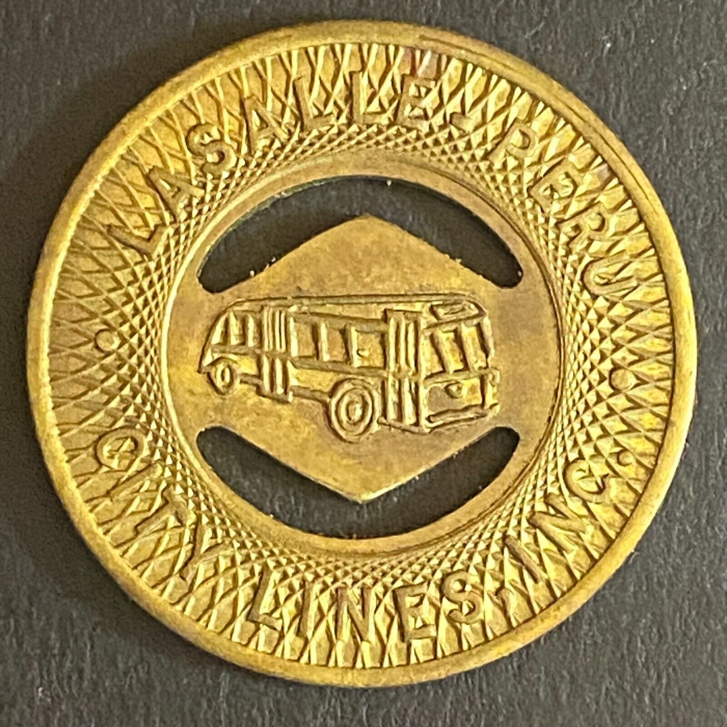 LaSalle Peru City Lines G/F One Half Fare Bus Transit Token 23mm VGC