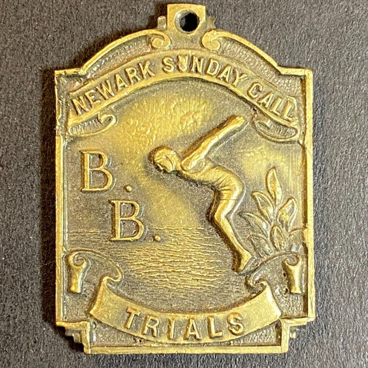 1936 Newark Sunday Call Trails 220 Yards (Sprint ?) Medal 25mm x 33mm 11g