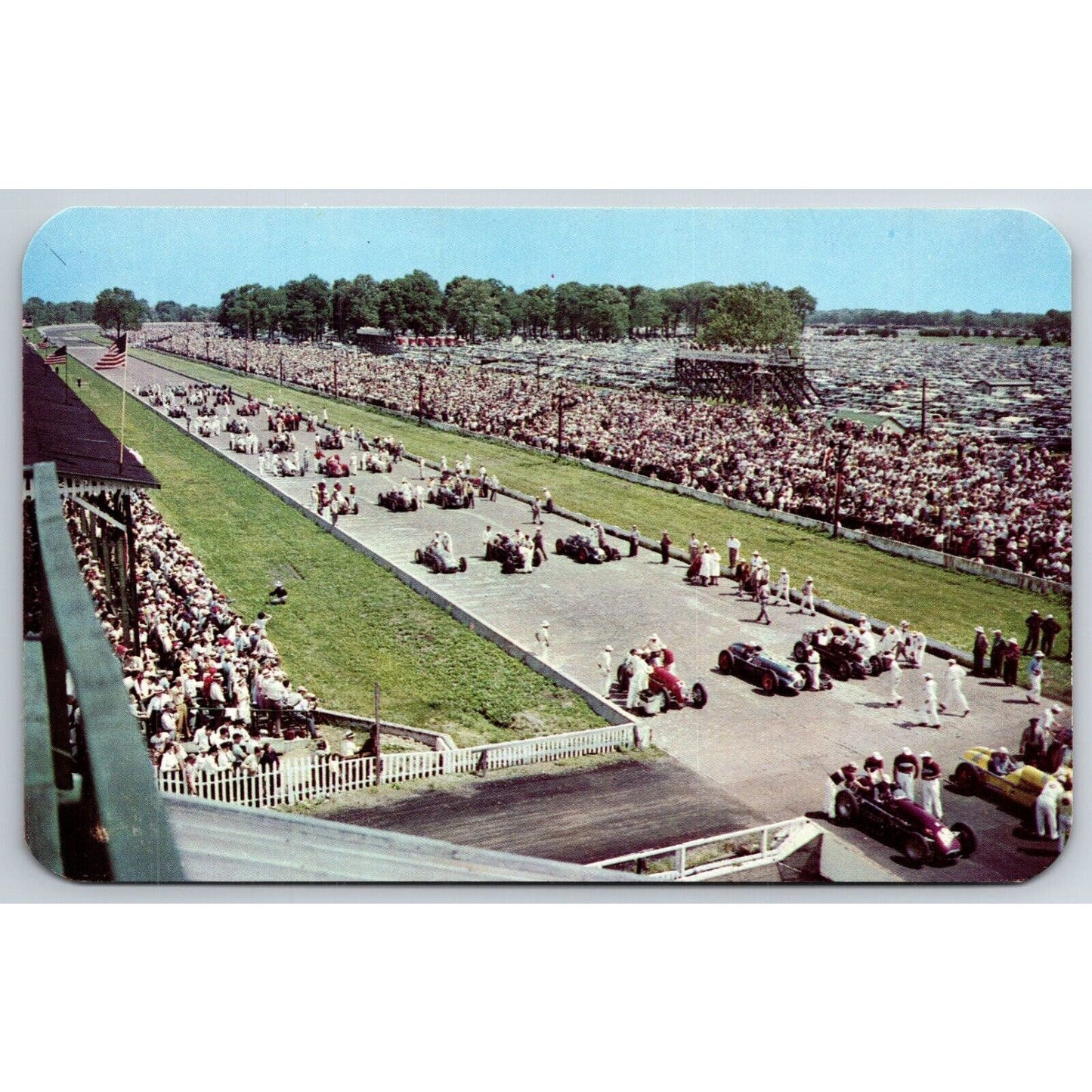 500 Mile Speedway IMS 33 Cars in Starting Position Indy 500 Postcard VGC