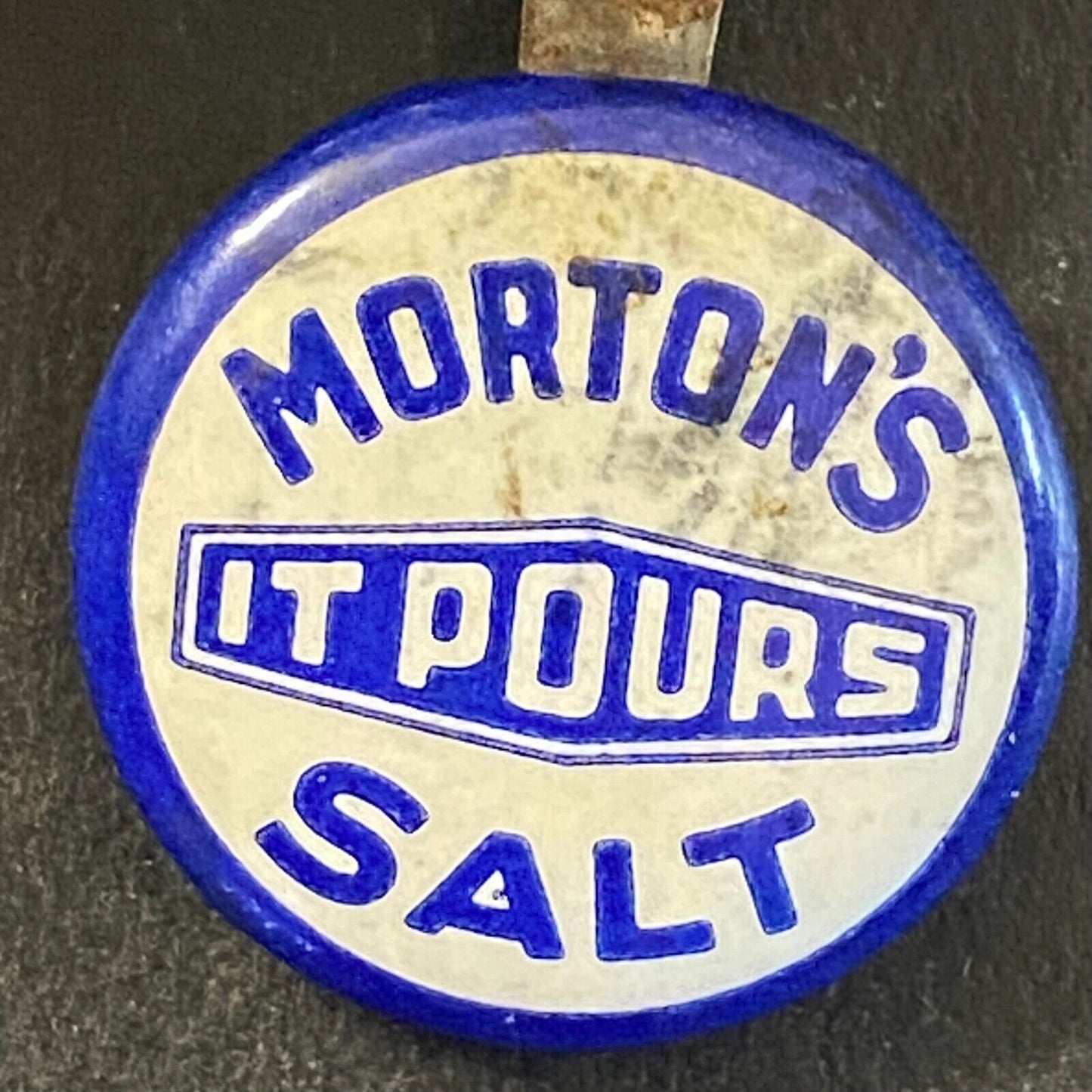 Morton's Salt "It Pours" c1925-35 Pencil Collar Topper 18mm