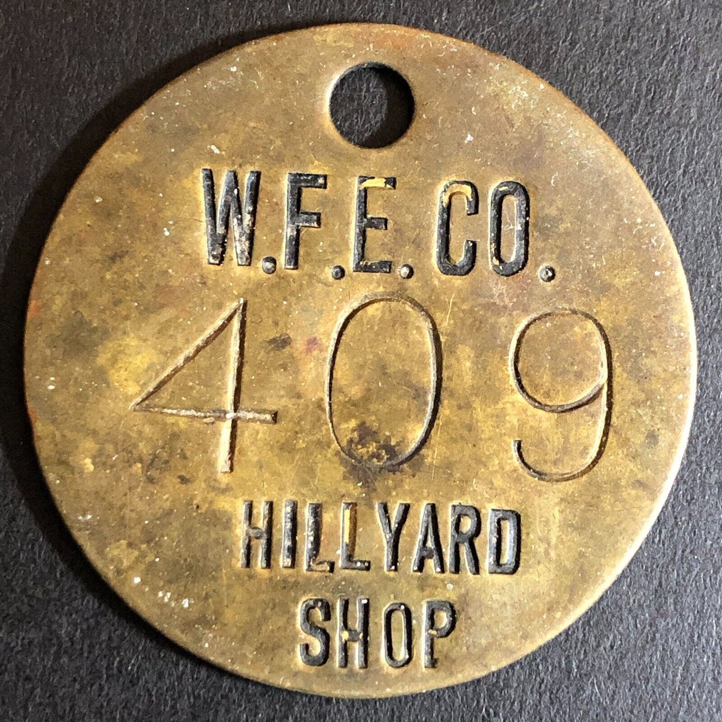 W.F.E. Co. (Western Fruit Express / BNSF RY) Brass Tool Tag / Check #409 39mm 9g