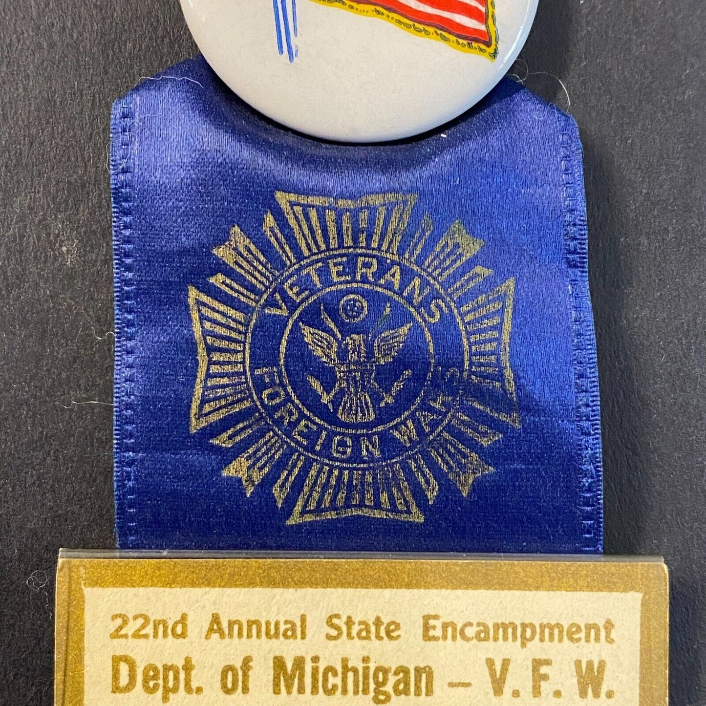 1941 Dept. of Michigan VFW 22nd Annual State Encampment Flag Ribbon Pinback VGC